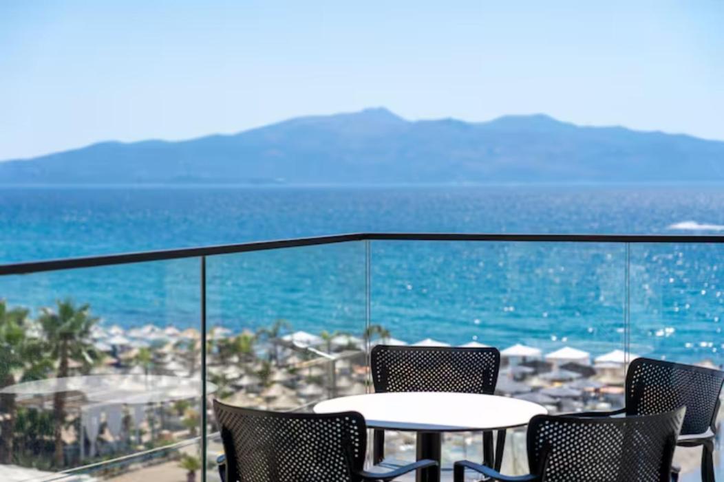 Beachfront Apartments- Horizon Residence