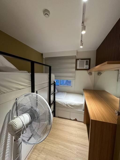 Cozy 2 Bedroom End Unit