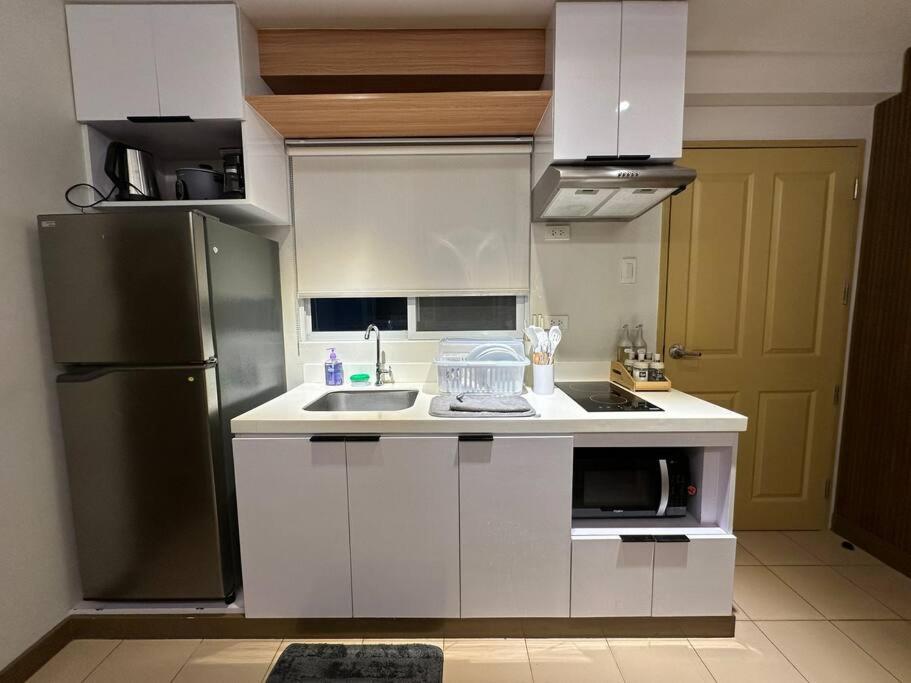 Cozy 2 Bedroom End Unit