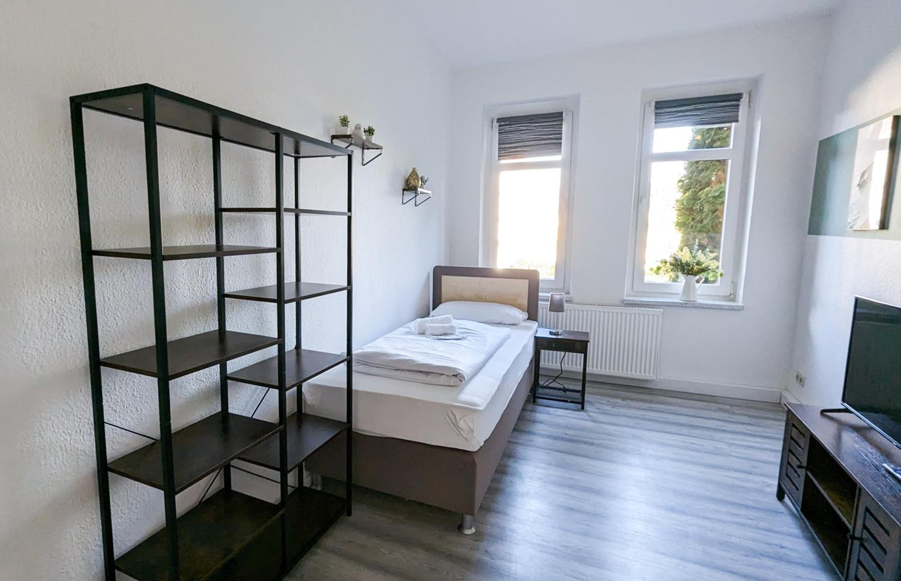 Sali-Homes Boarding Haus Monteur-Wohnungen Balkon Vollküche Autobahnähe