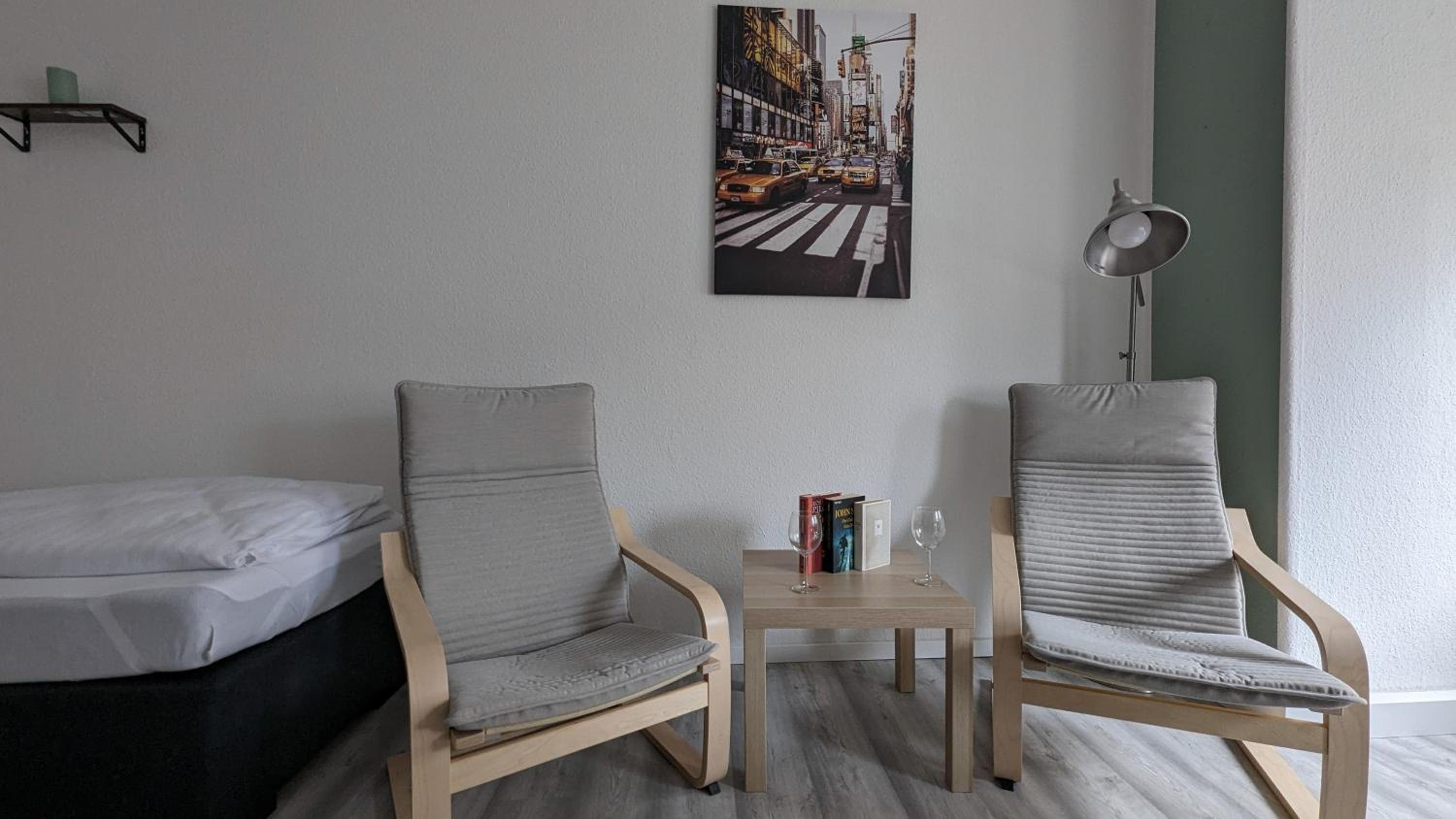 Sali-Homes Boarding Haus Monteur-Wohnungen Balkon Vollküche Autobahnähe