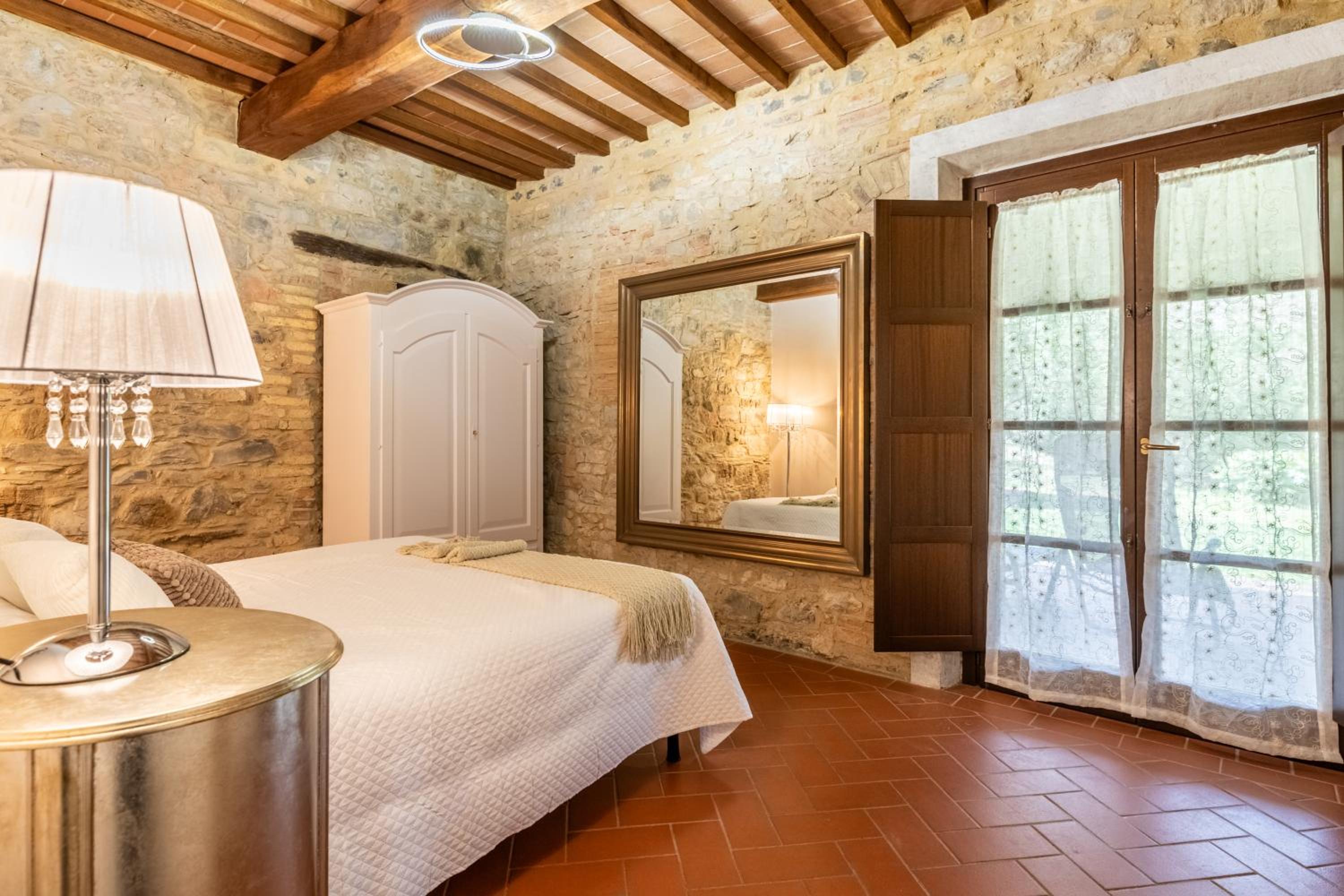 Villa Le Polle di Meletro - Exclusive Tuscan Villa with Private Pool & Panoramic Glass Sauna