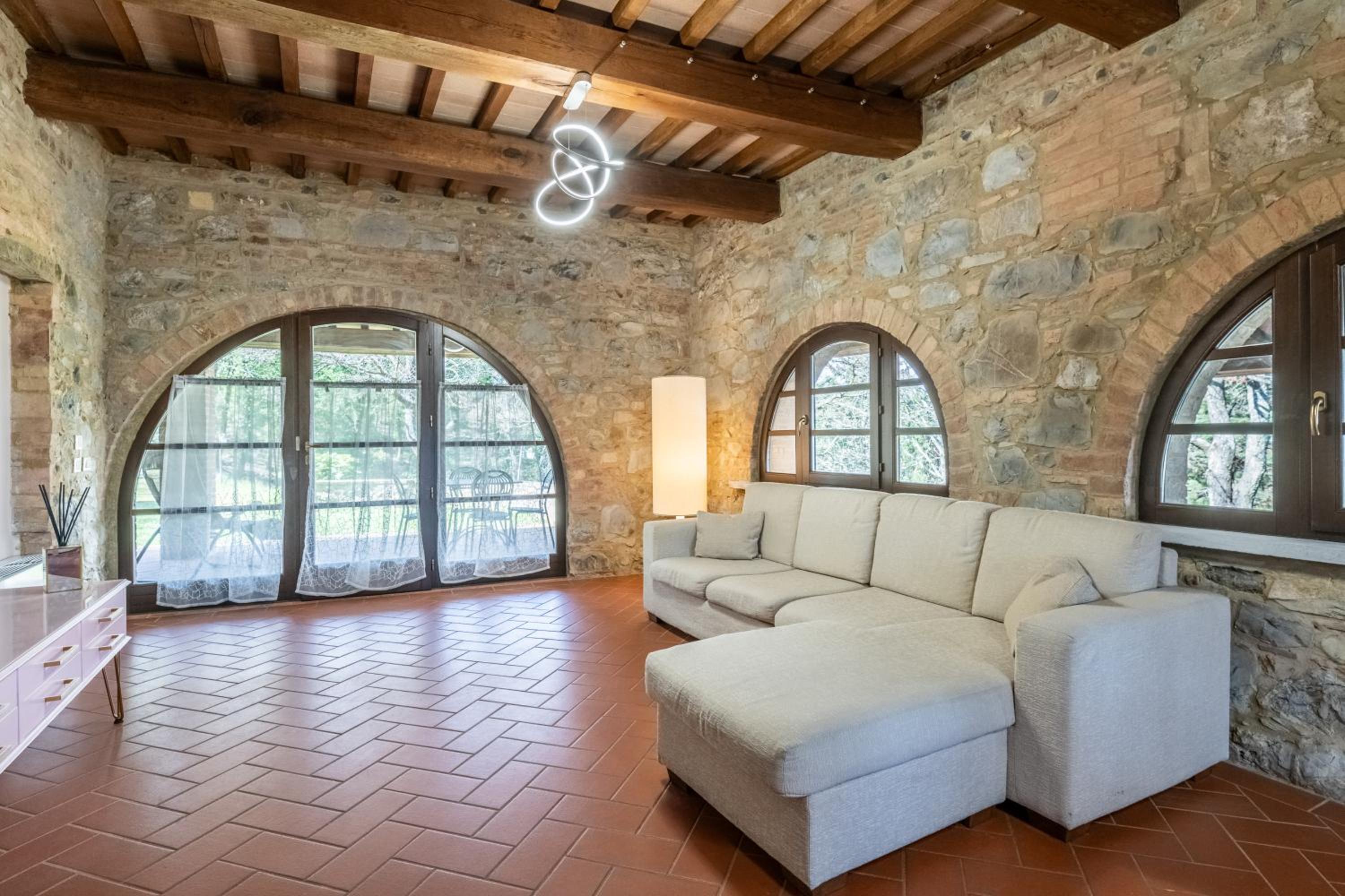 Villa Le Polle di Meletro - Exclusive Tuscan Villa with Private Pool & Panoramic Glass Sauna