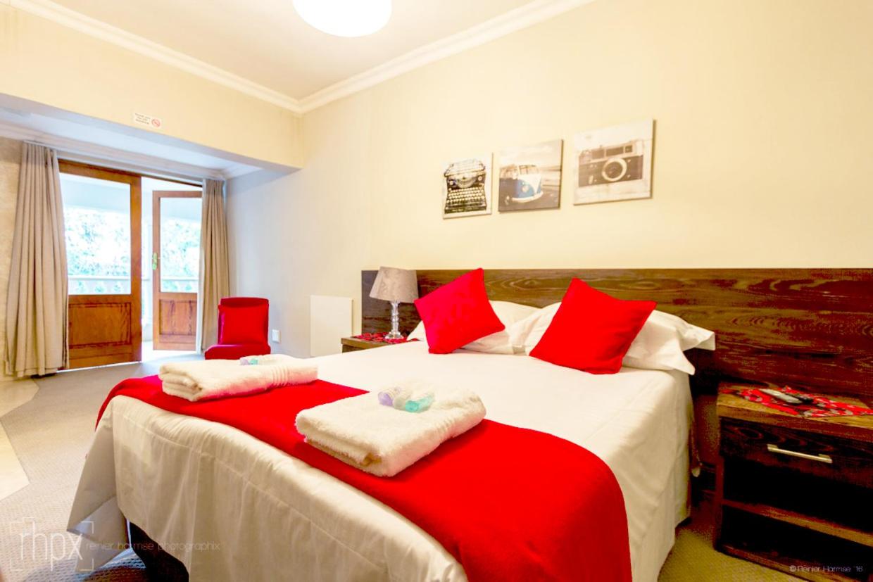 OR Tambo Guest House
