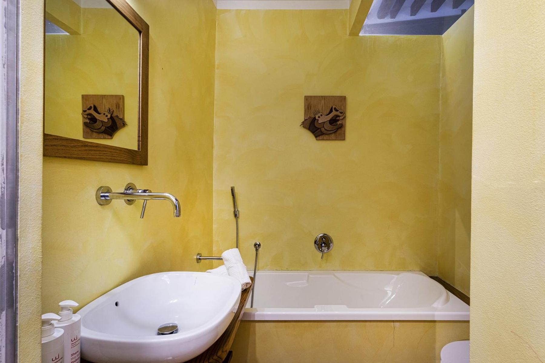 Alle Mura del Molo Apartment by Wonderful Italy photo 4