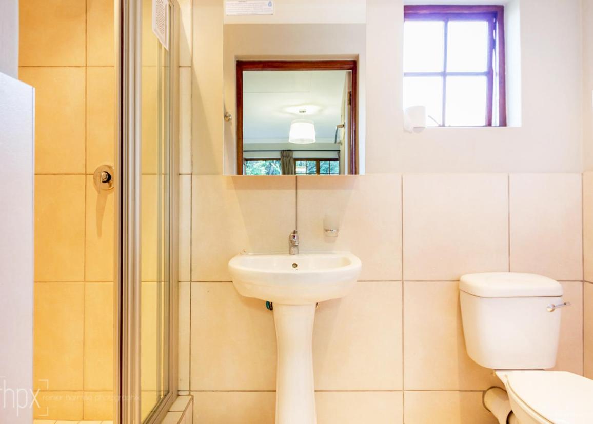 OR Tambo Guest House