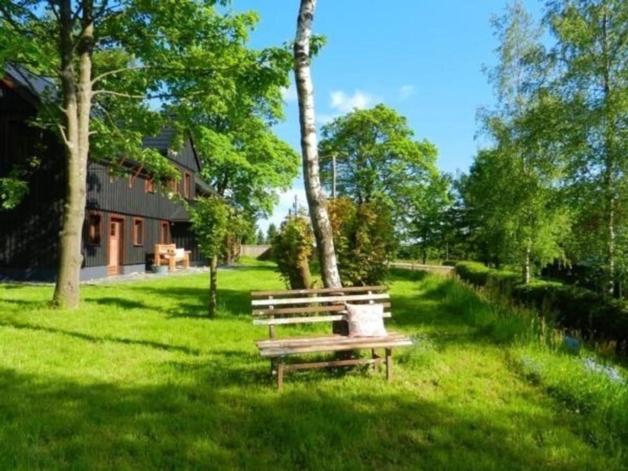 Ferienhaus in Klingenthal mit Garten und Terrasse