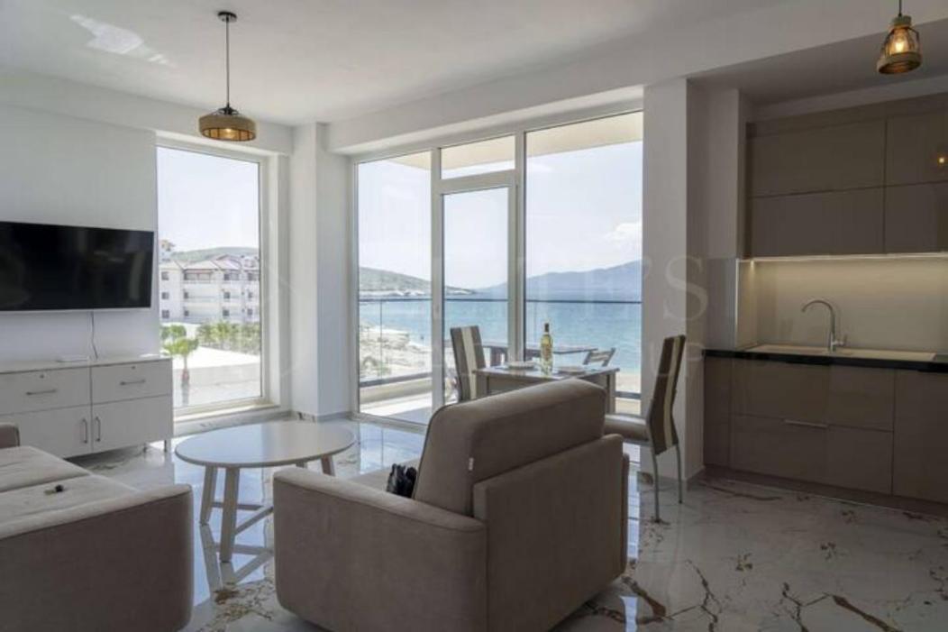 Beachfront Apartments- Horizon Residence