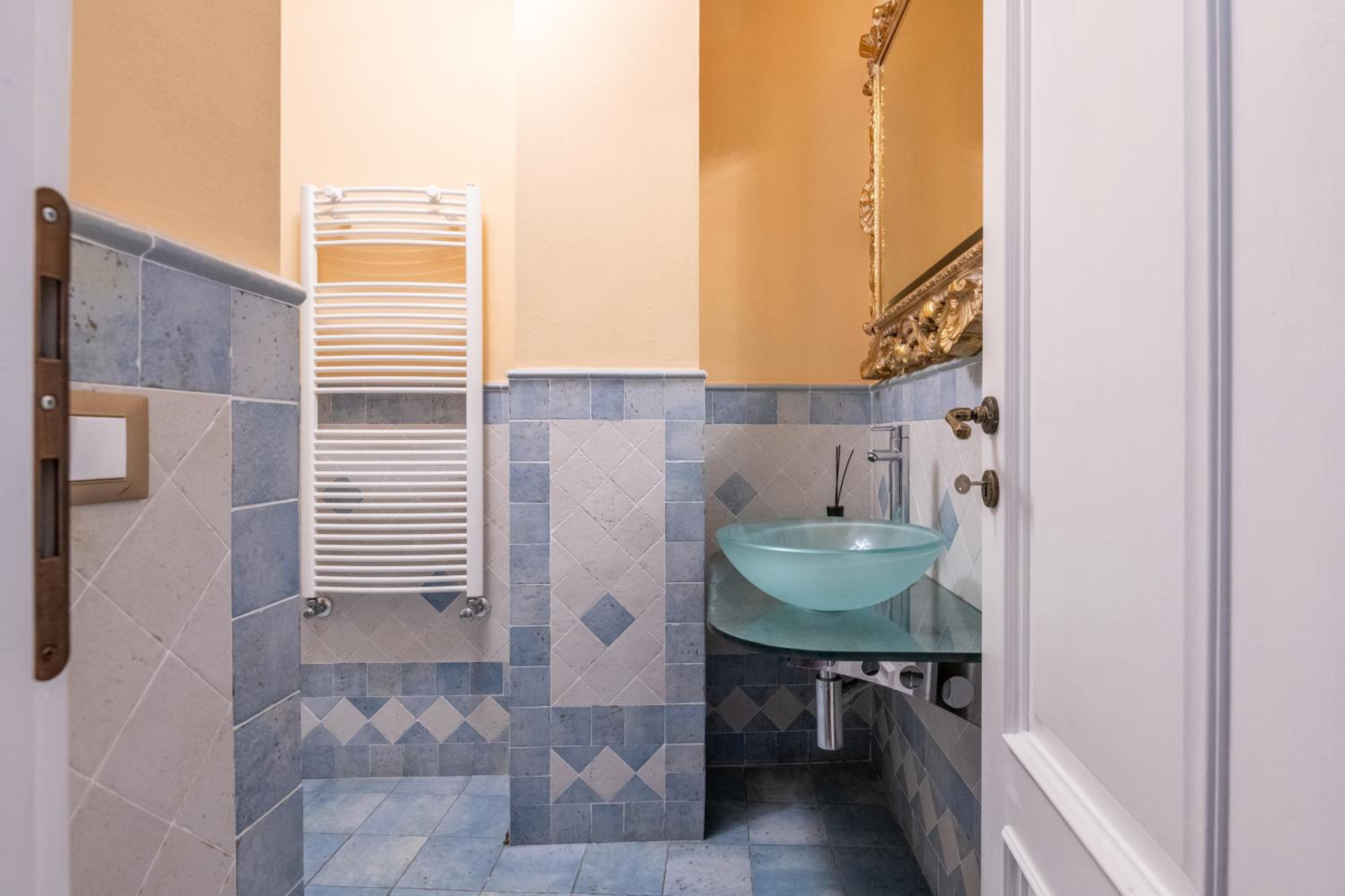 Villa Le Polle di Meletro - Exclusive Tuscan Villa with Private Pool & Panoramic Glass Sauna