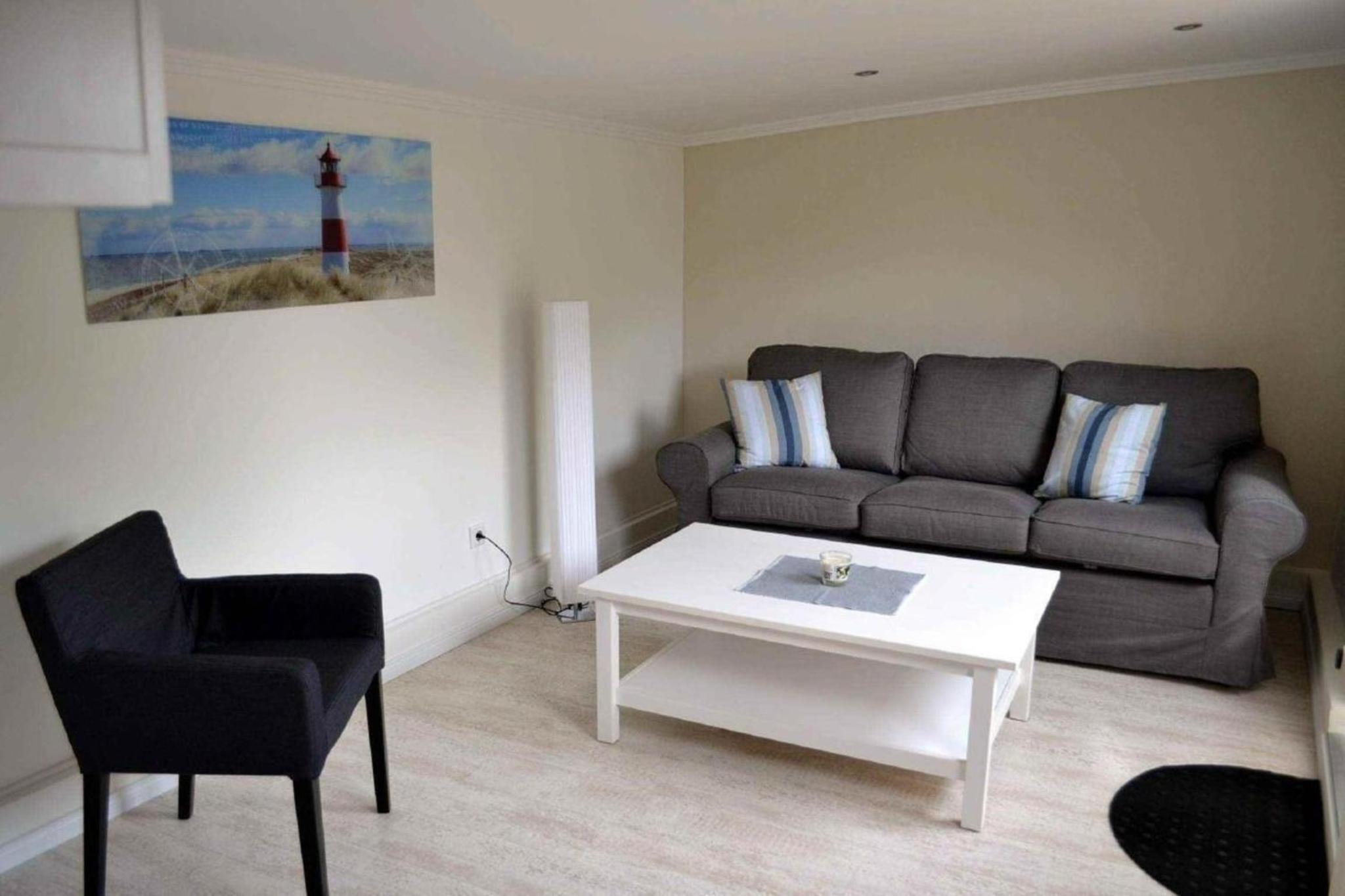 Strandnahes Haus mit Terrasse, Grill und Garten