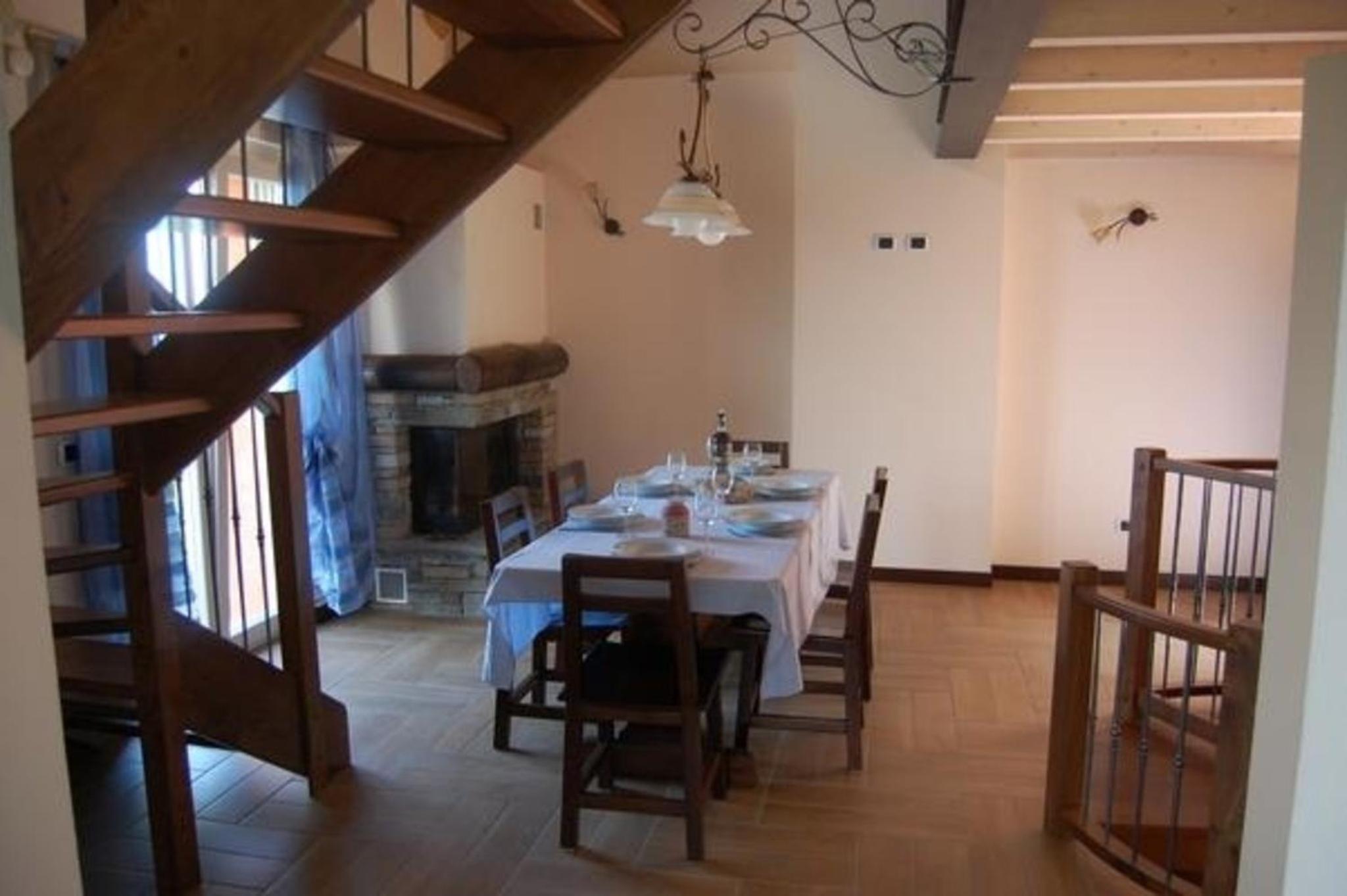 Rustikales Haus in ruhiger Lage mit Seesicht view 3