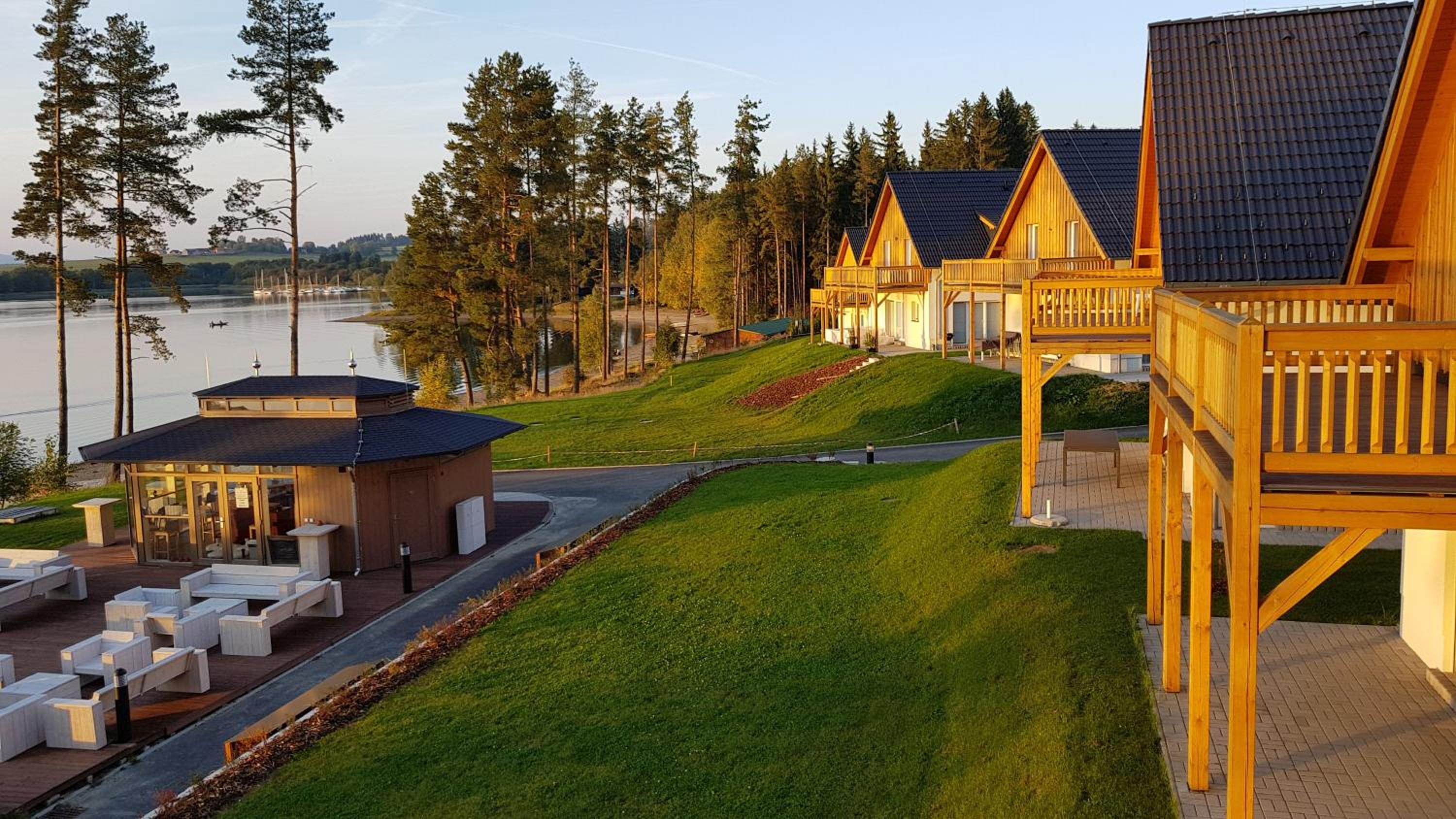 Lakeside Village - Větrník