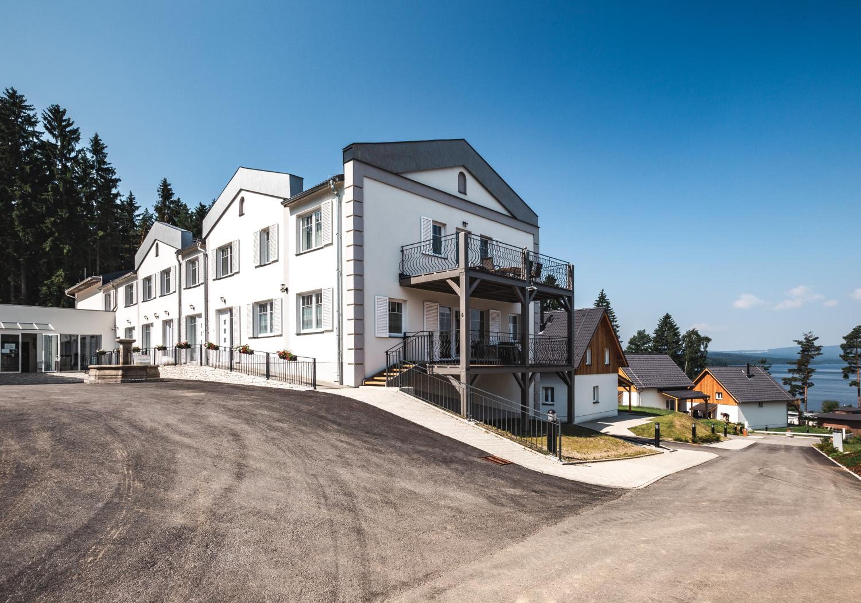 Lakeside Village - Větrník