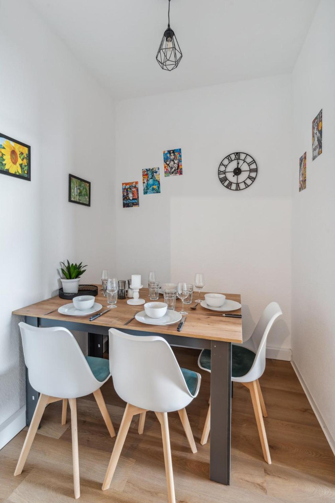 Sali-Homes Boarding Haus Monteur-Wohnungen Balkon Vollküche Autobahnähe