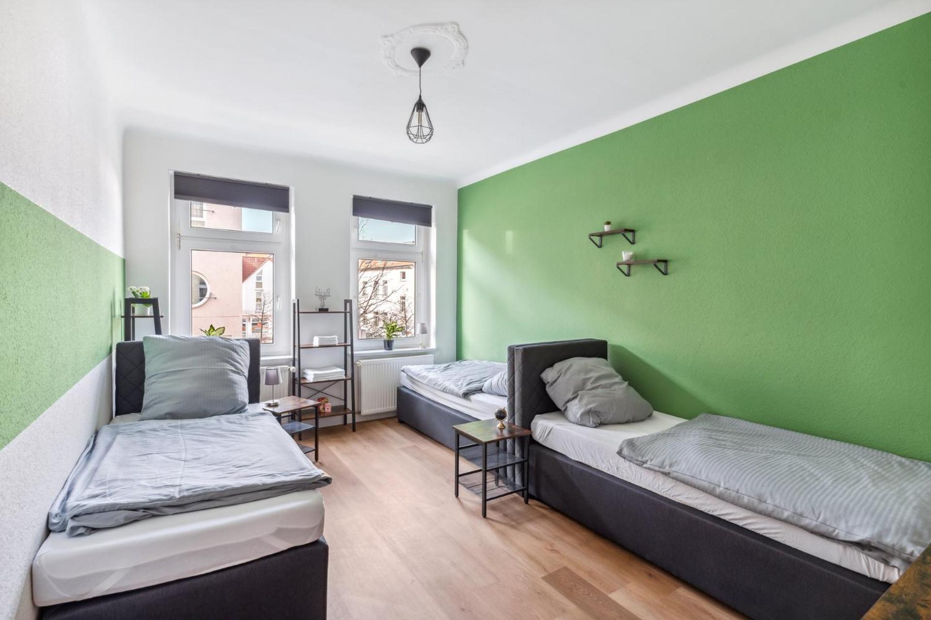 Sali-Homes Boarding Haus Monteur-Wohnungen Balkon Vollküche Autobahnähe