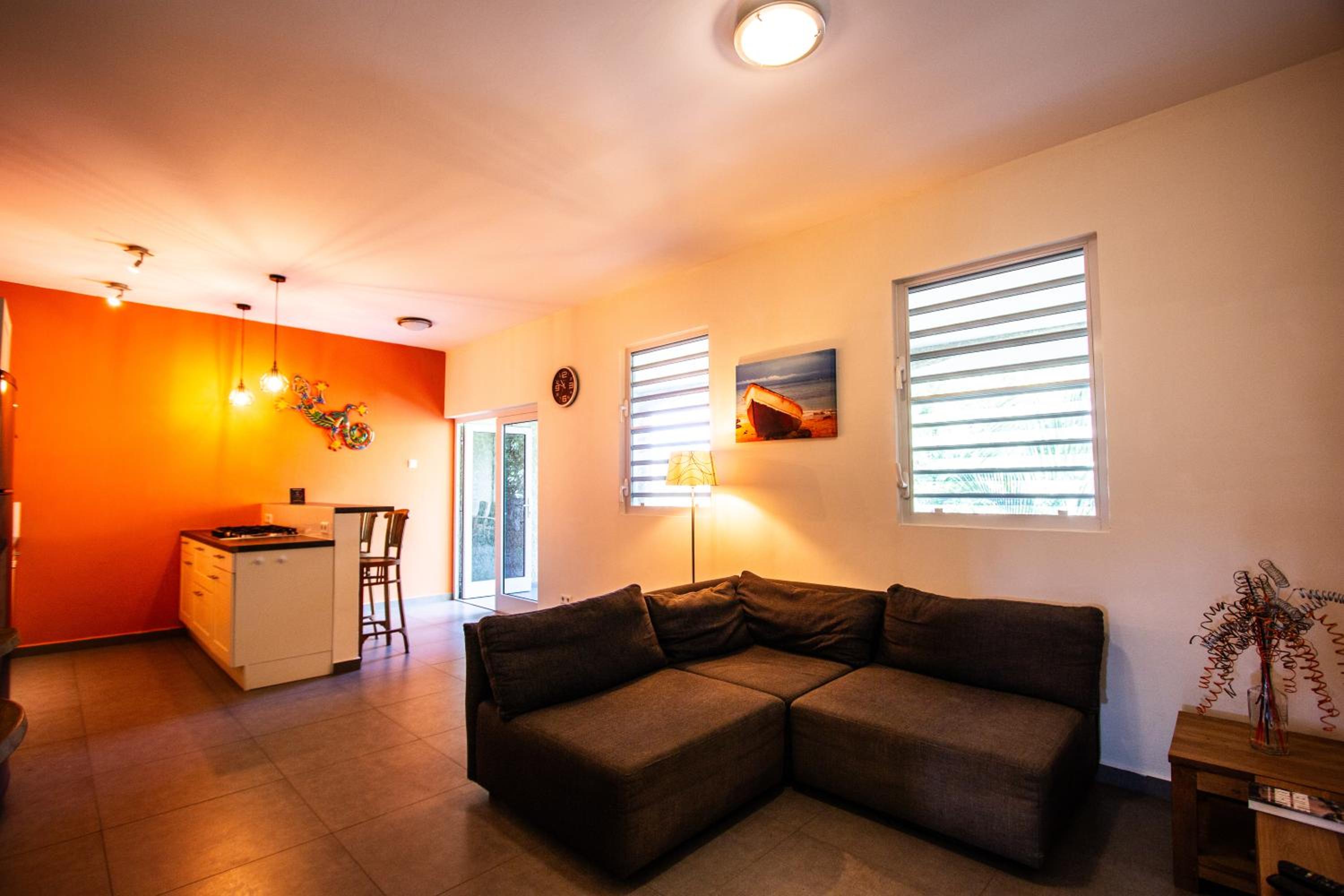 CocoCasa 22 Stylish Luxury Apartment with Pool near Jan Thiel Beach