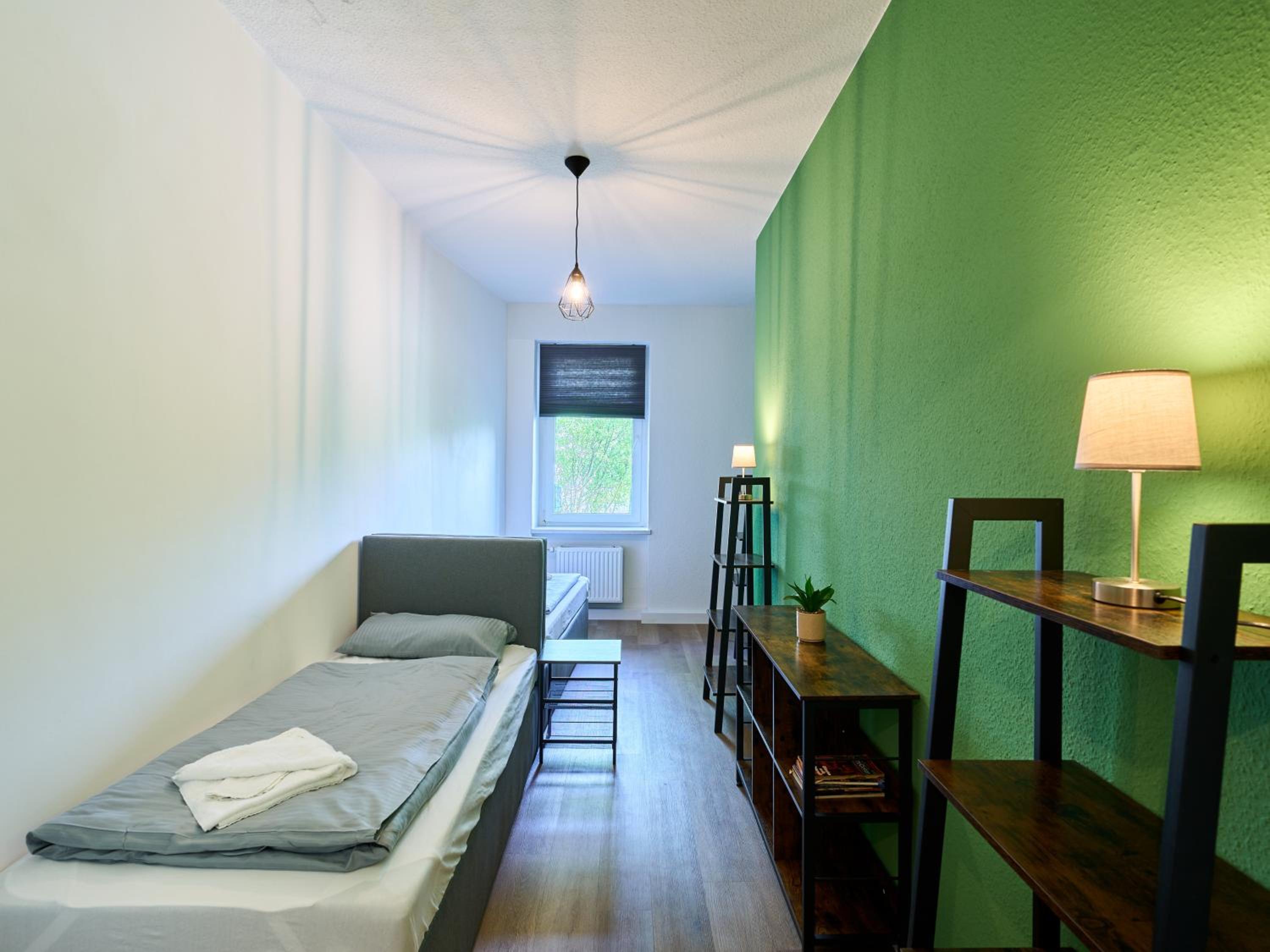 Sali-Homes Boarding Haus Monteur-Wohnungen Balkon Vollküche Autobahnähe