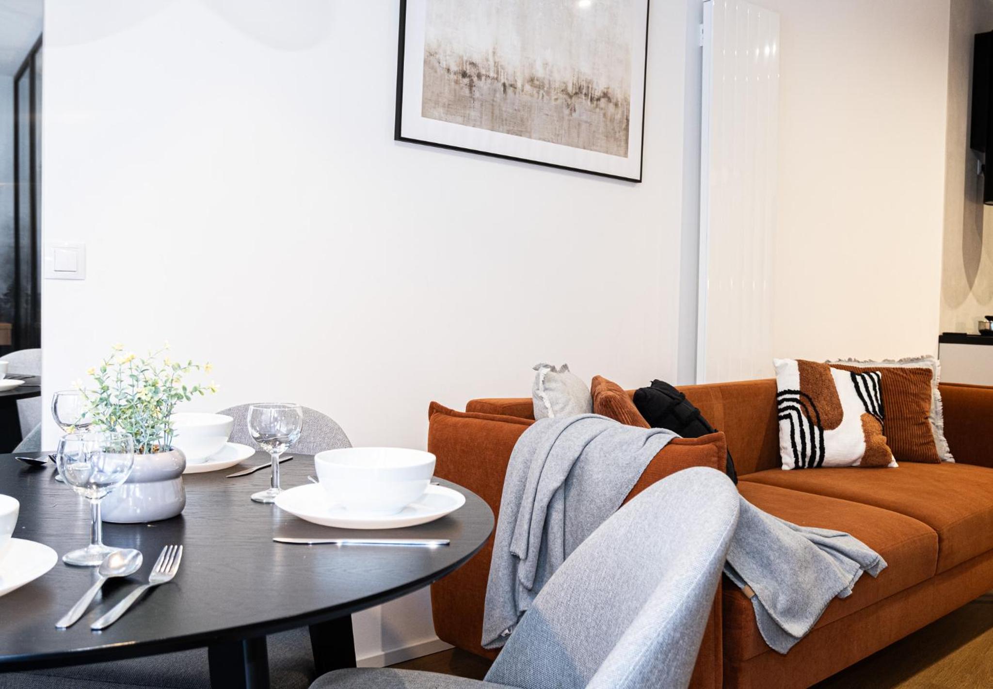 Rentero Scandinavian - Private Garden APT