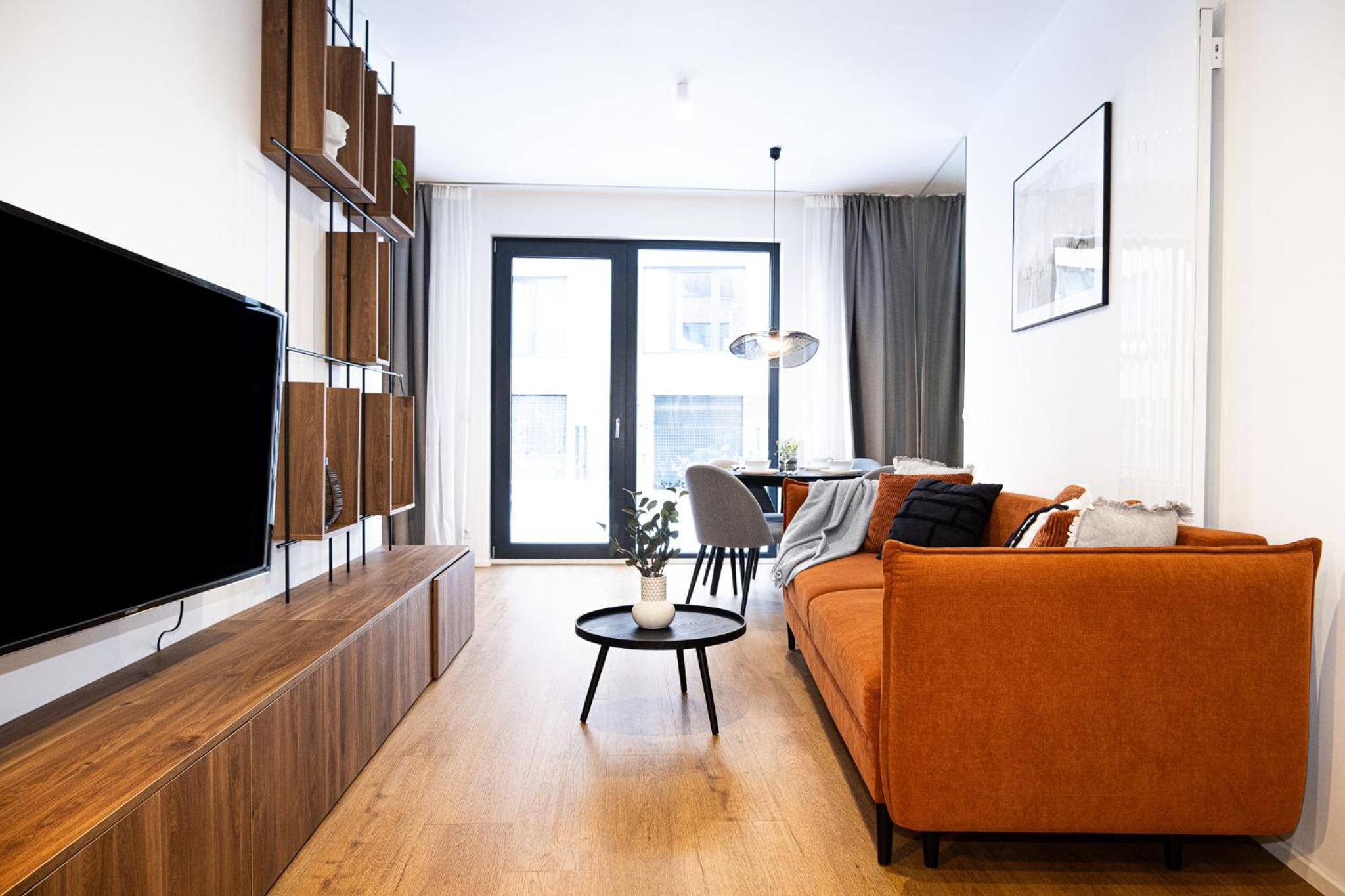 Rentero Scandinavian - Private Garden APT