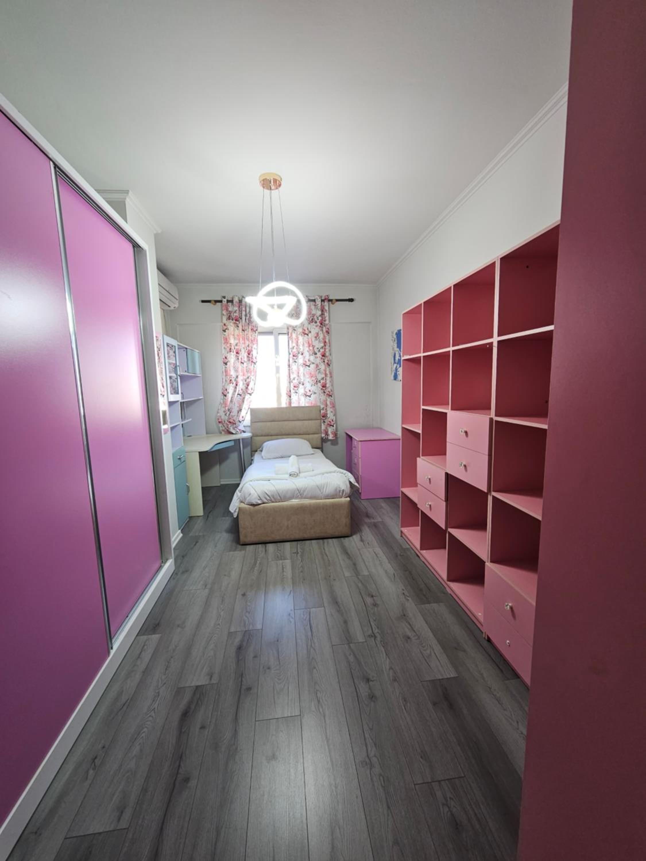 Xplore Xpress • Center Apartment