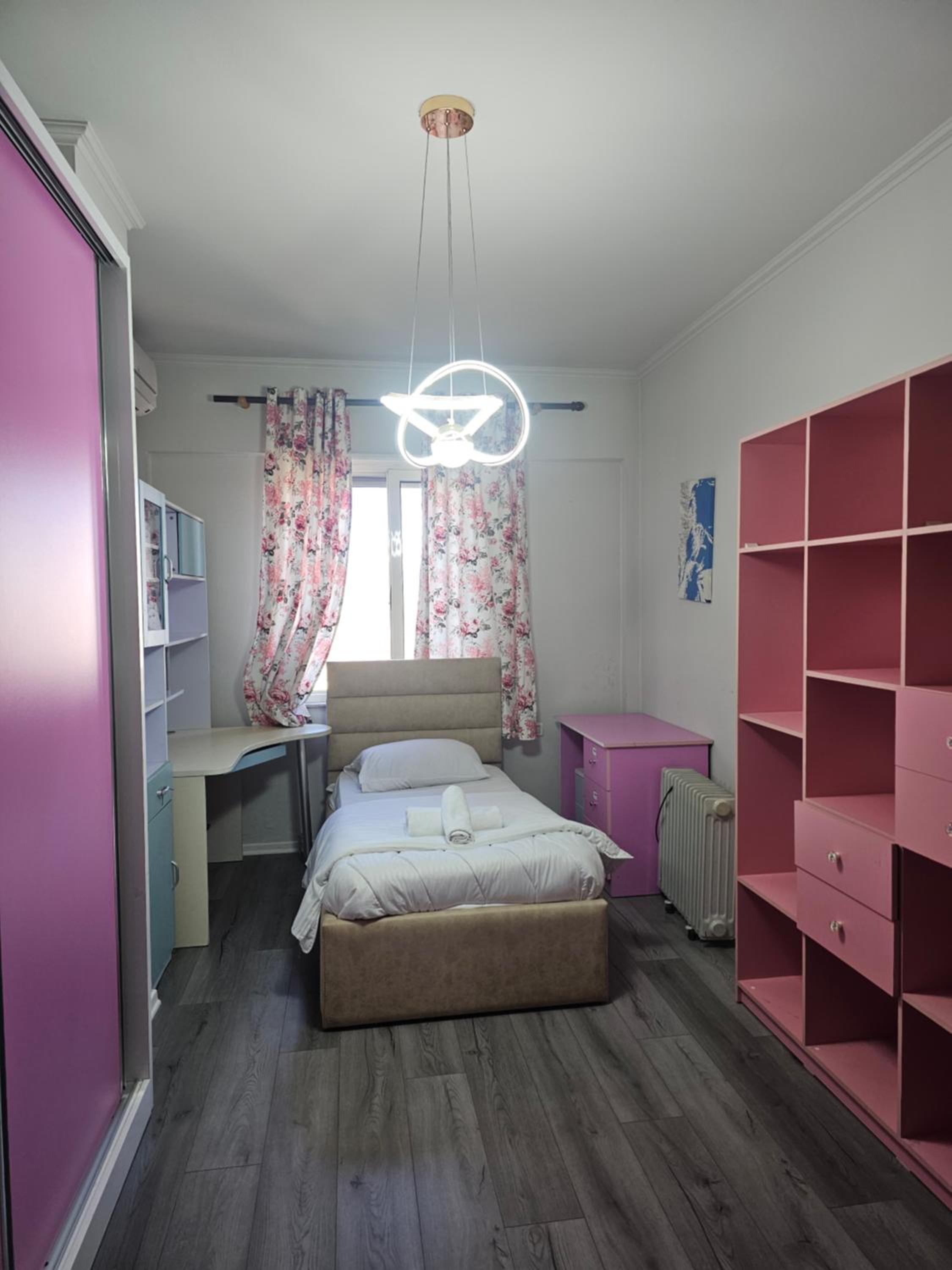 Xplore Xpress • Center Apartment