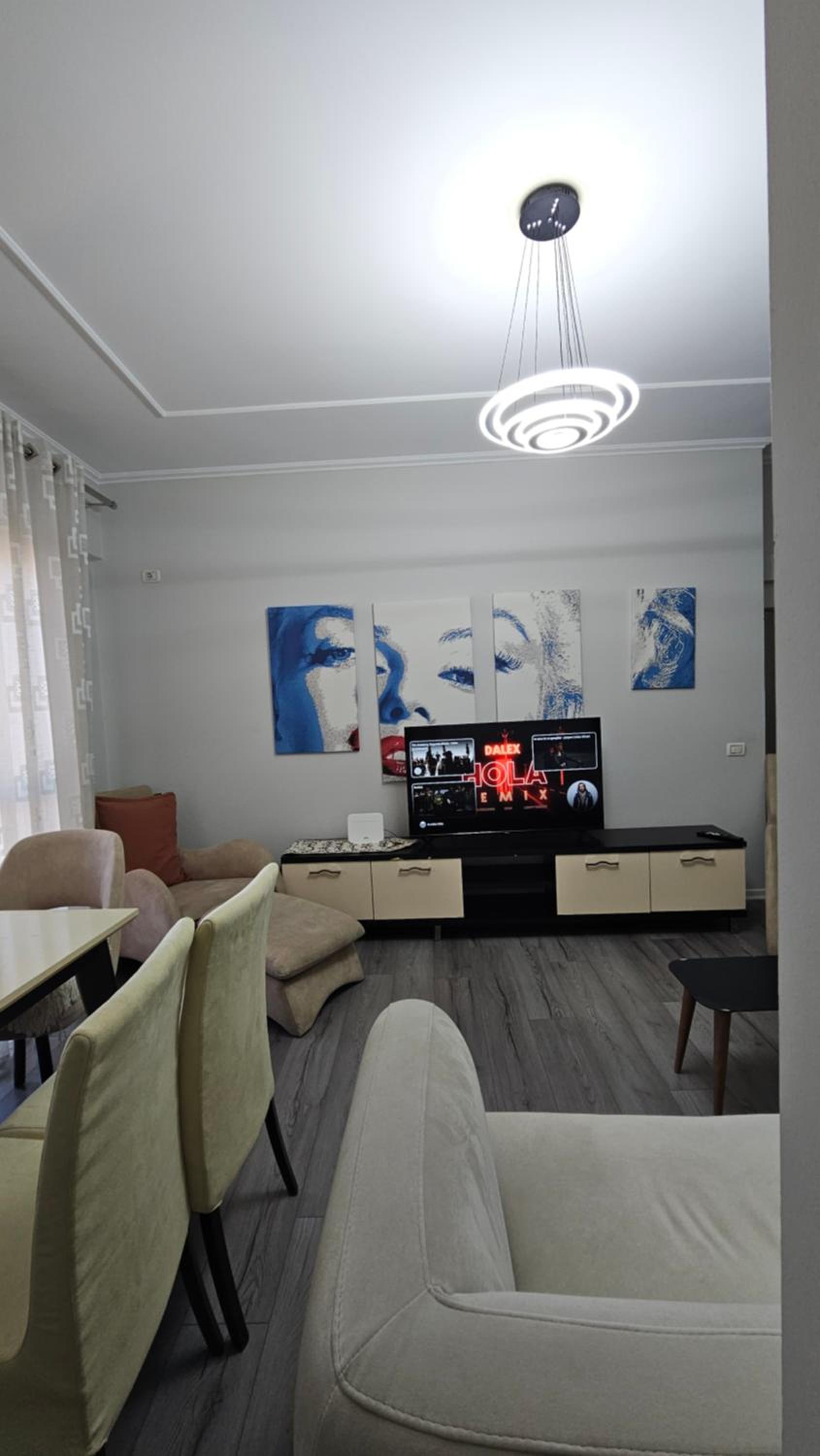 Xplore Xpress • Center Apartment