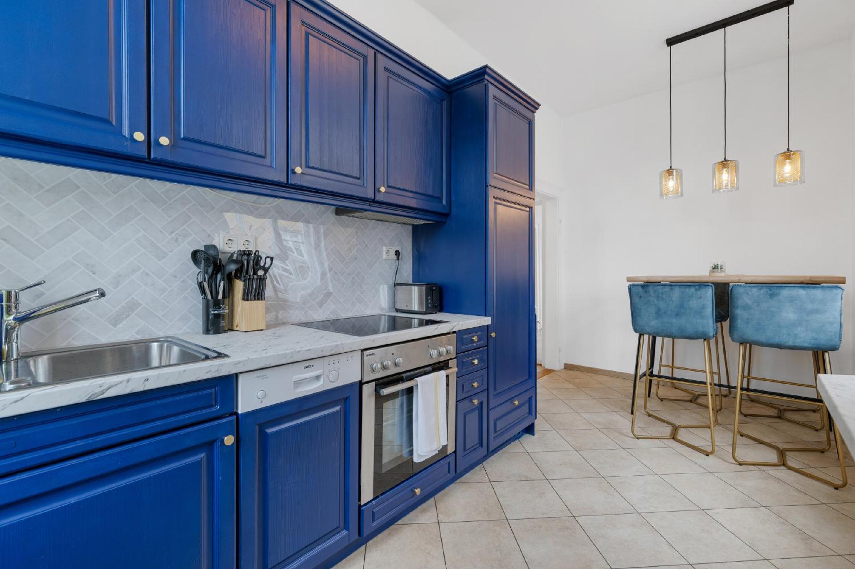 cruwzo I Exclusive Apartments in Central location with Parking