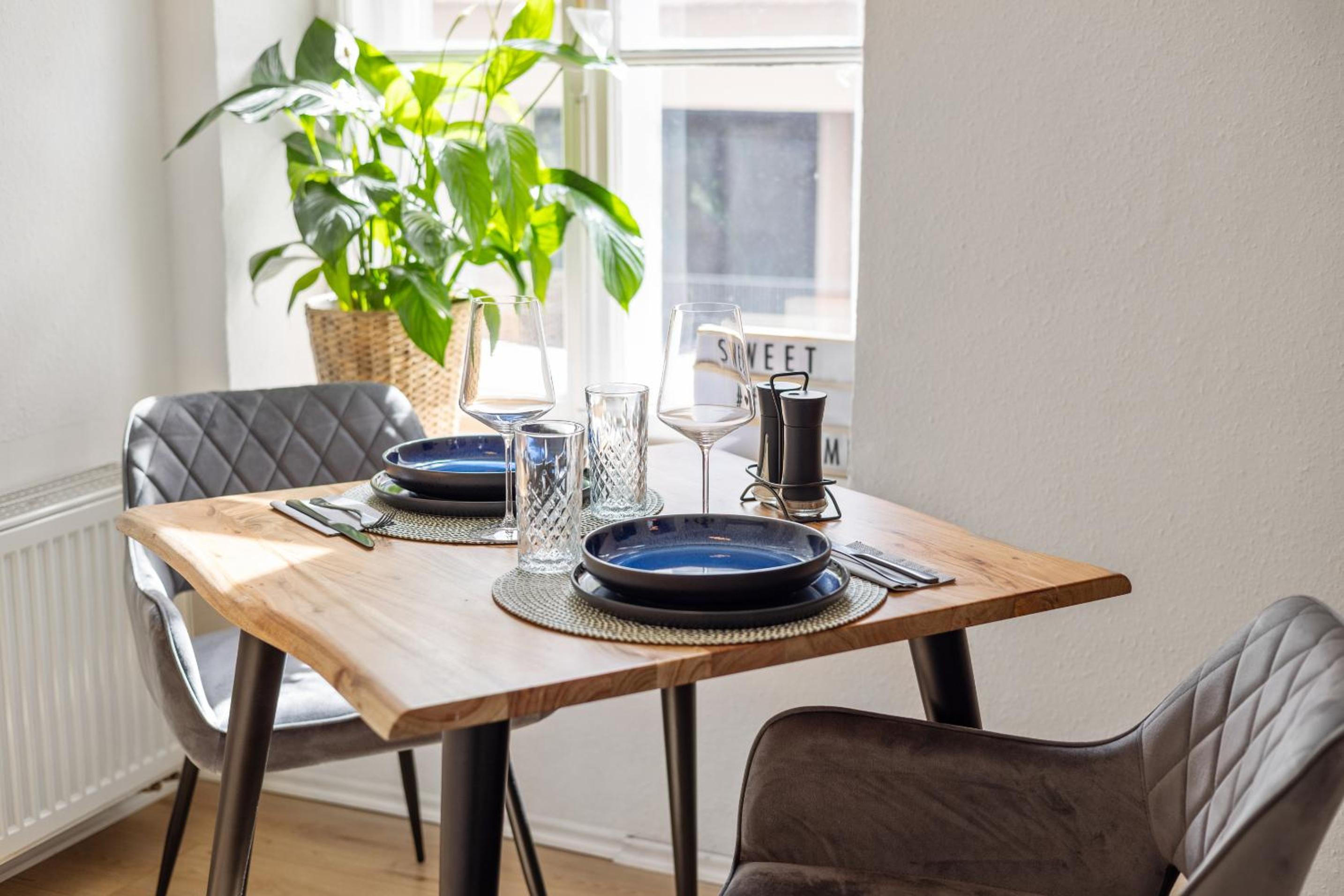 cruwzo I Exclusive Apartments in Central location with Parking