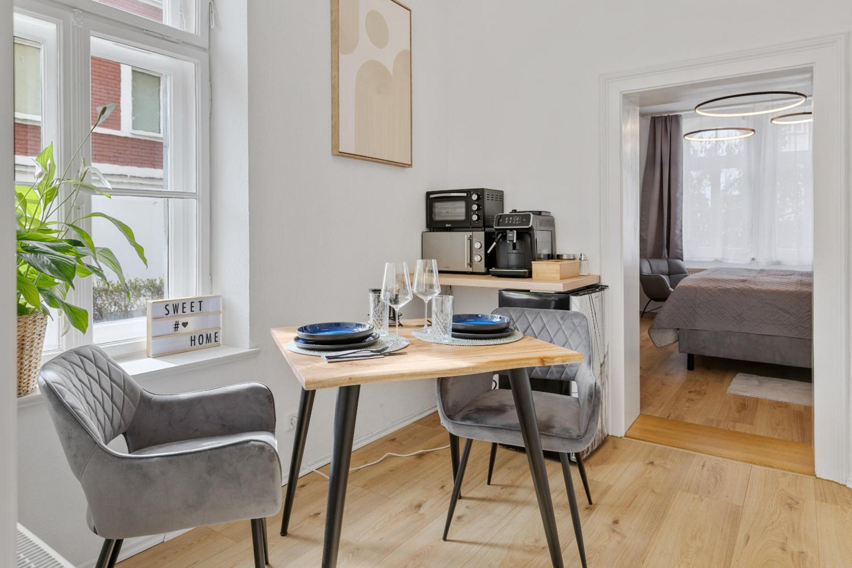 cruwzo I Exclusive Apartments in Central location with Parking