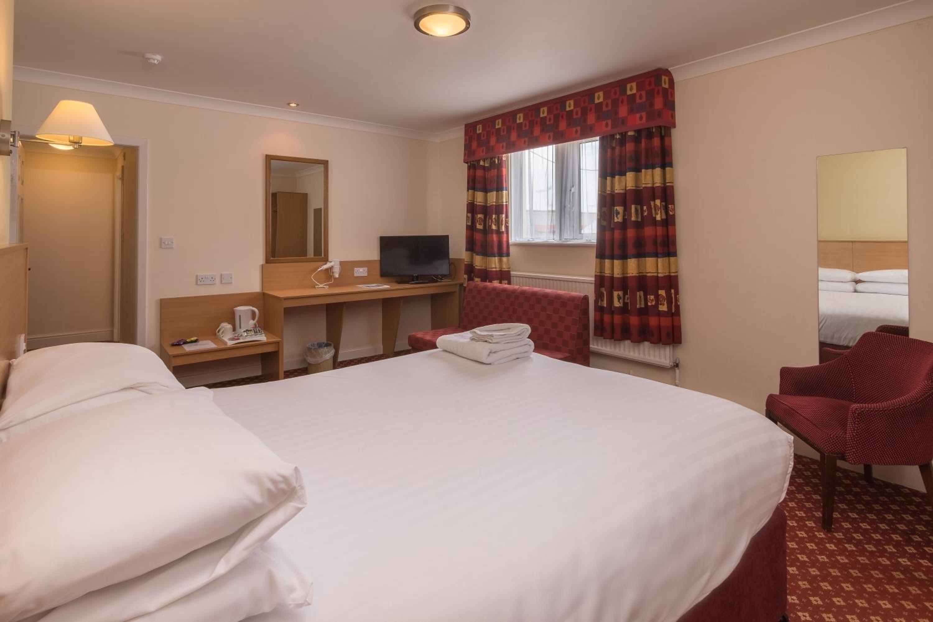 Crewe Arms Hotel view 5