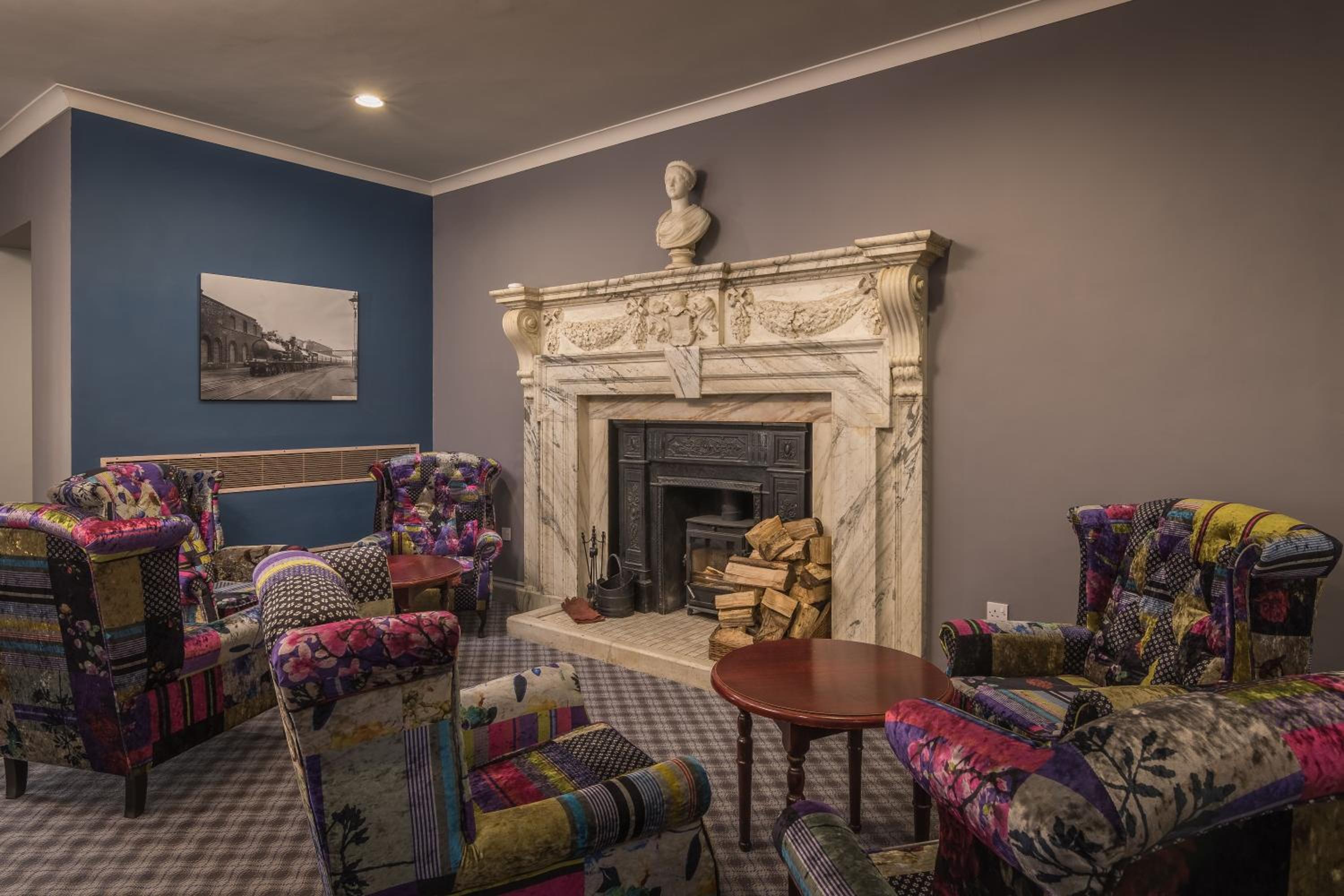 Crewe Vacations - Crewe Arms Hotel - Property Image 2