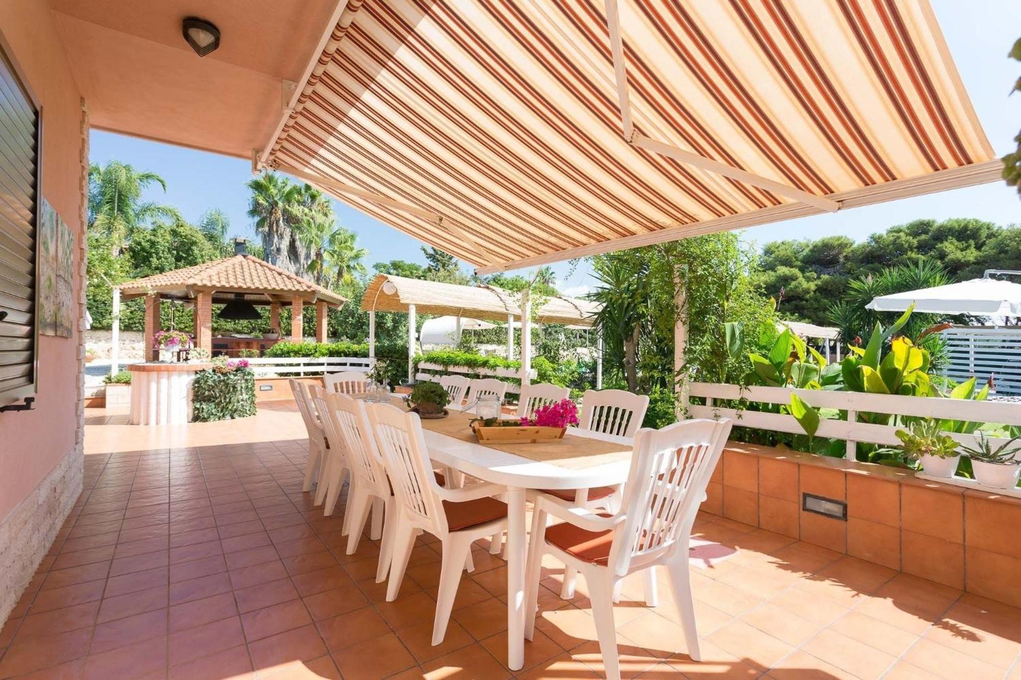 Timparosa, geräumige Villa mit privatem Pool und großem Garten, 2 km vom Strand entfernt view 3