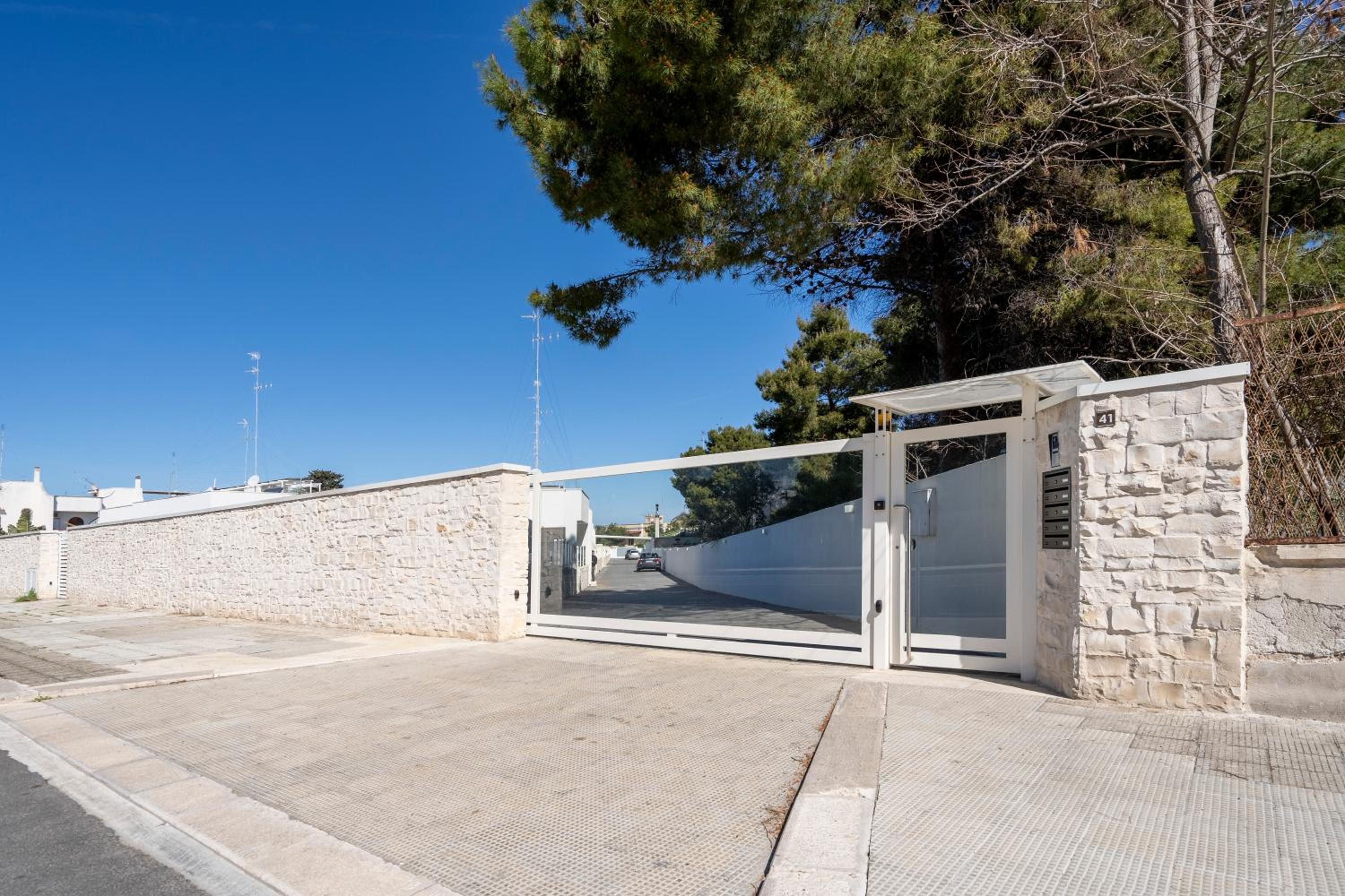 GuestHost - Villa Musa - Your Exclusive Stay in Bari view 3