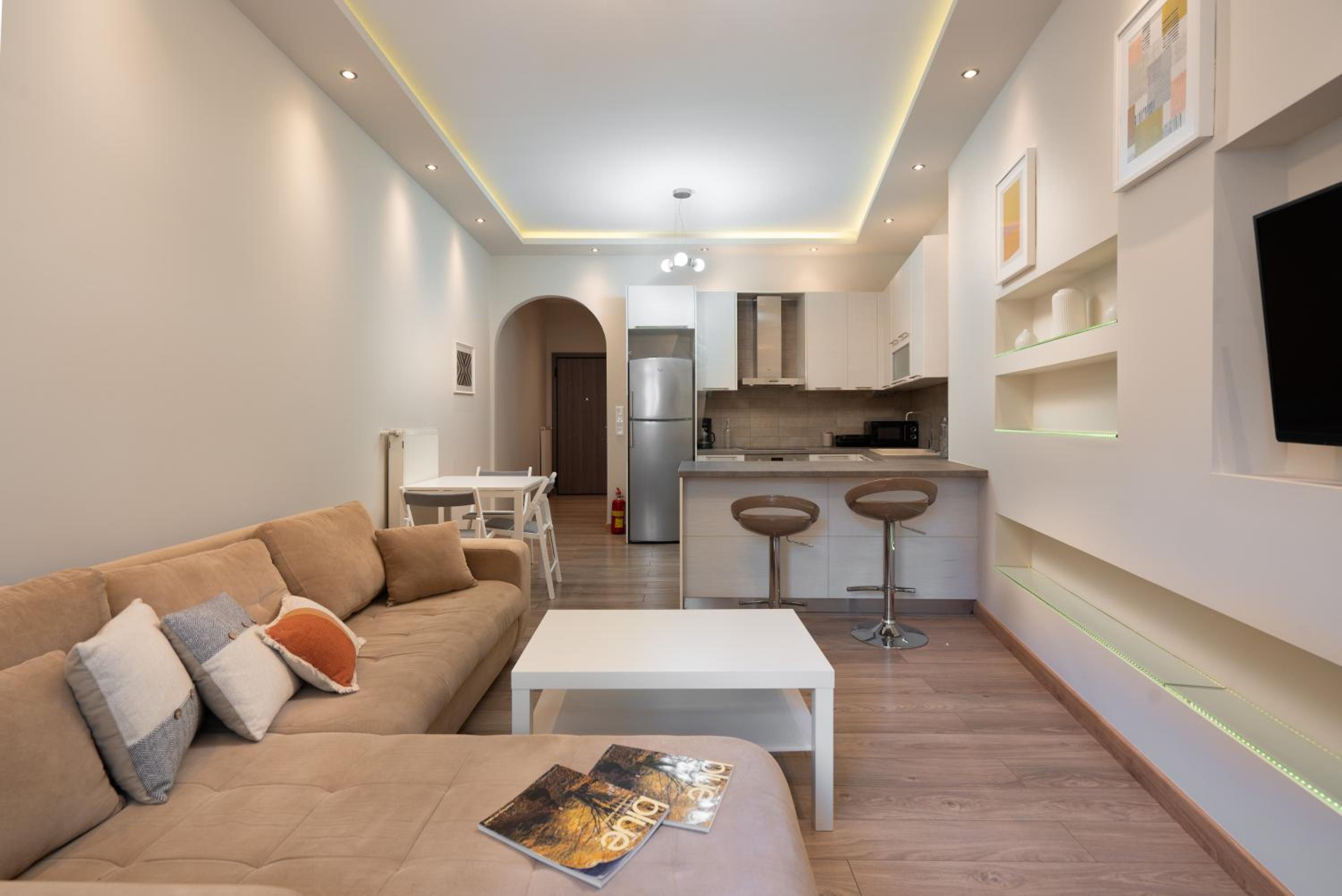 A Place 4U No177 - Central Comfort 1BD Near Kalimarmaro, 10 Min to Downtown