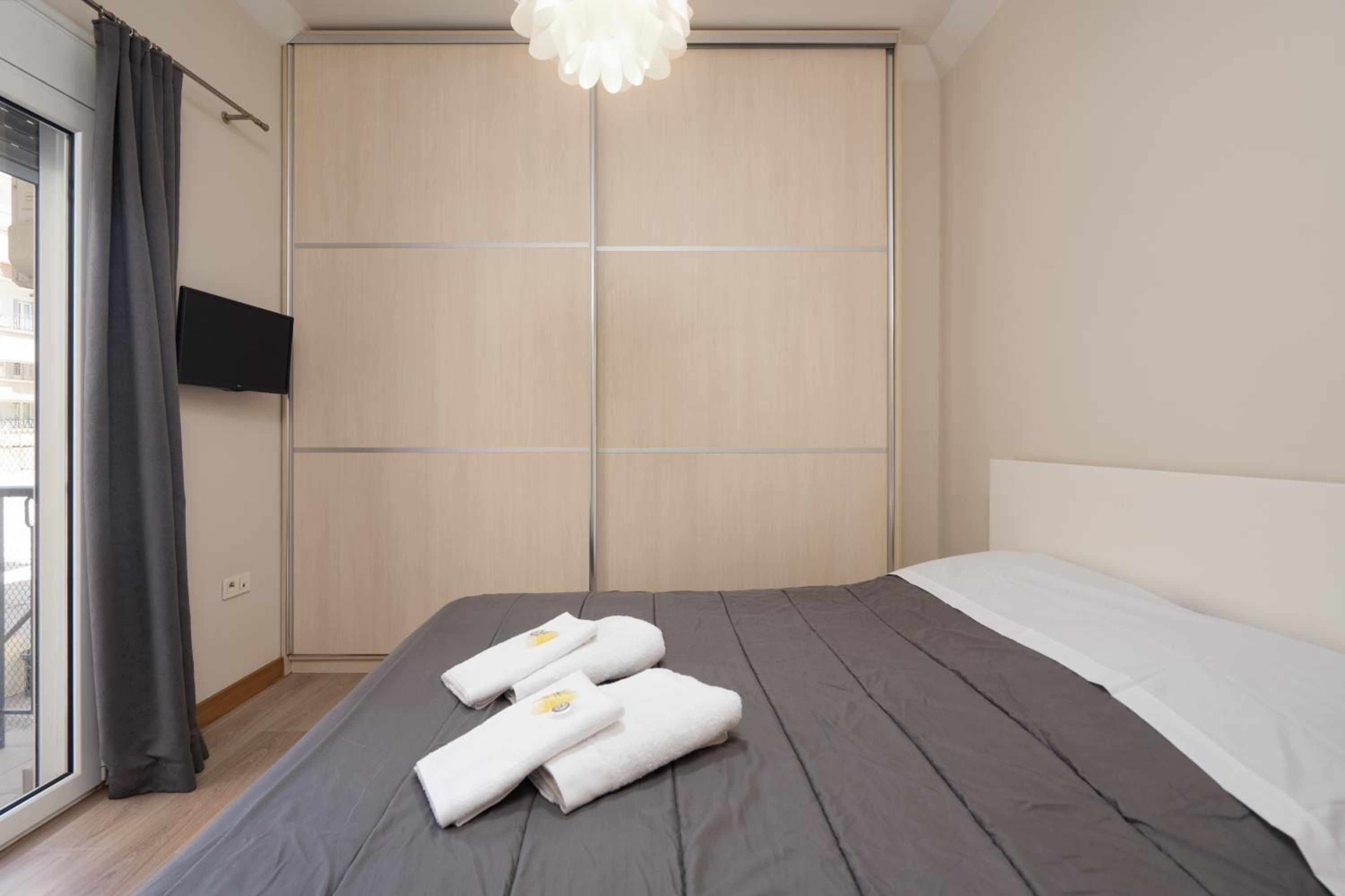 A Place 4U No177 - Central Comfort 1BD Near Kalimarmaro, 10 Min to Downtown