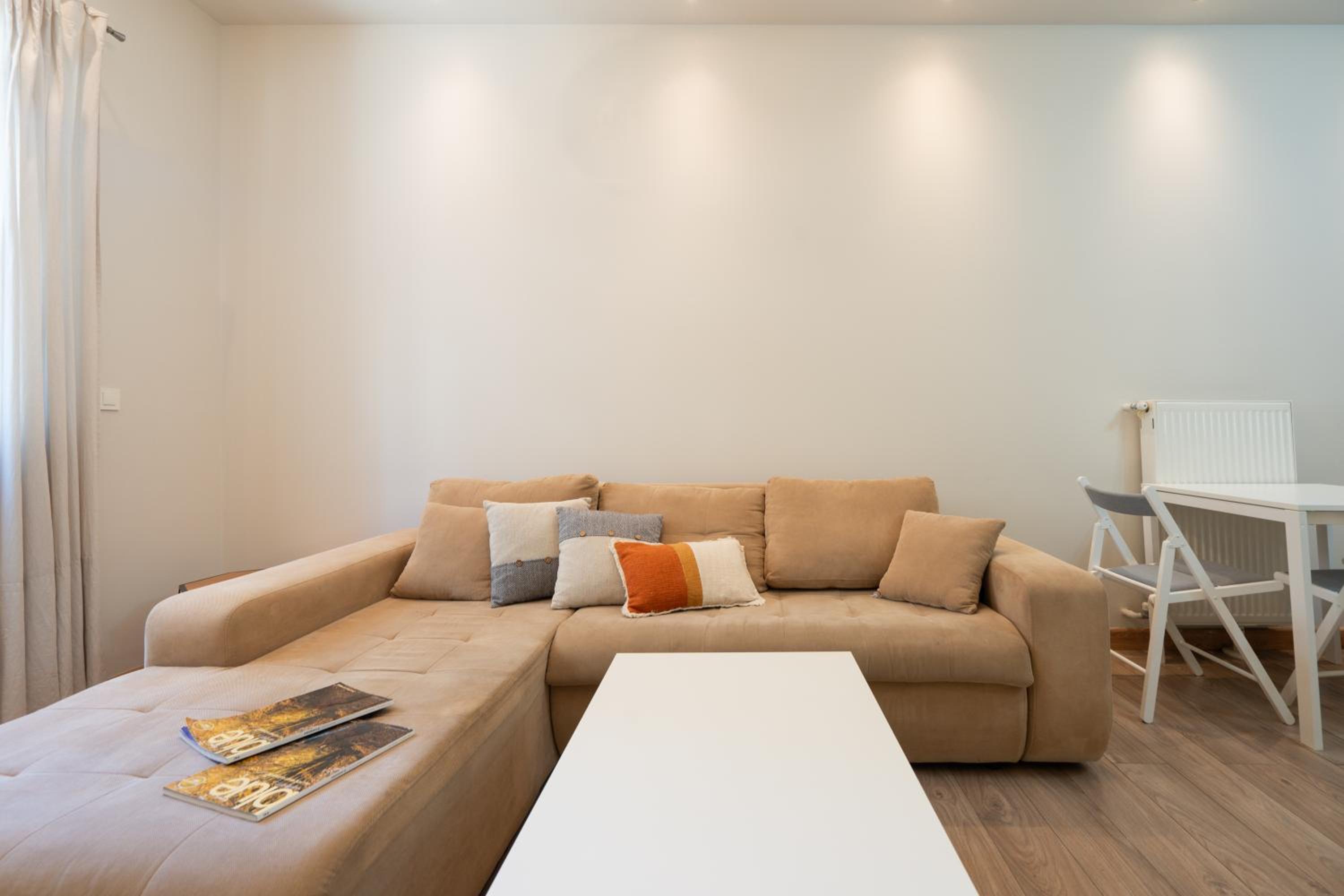 A Place 4U No177 - Central Comfort 1BD Near Kalimarmaro, 10 Min to Downtown