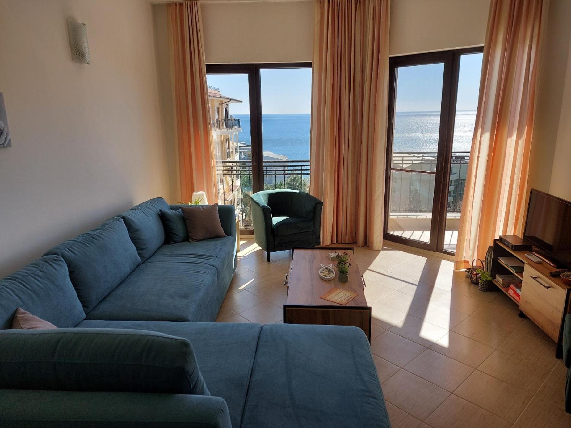 Bendita Mare - Golden Sands