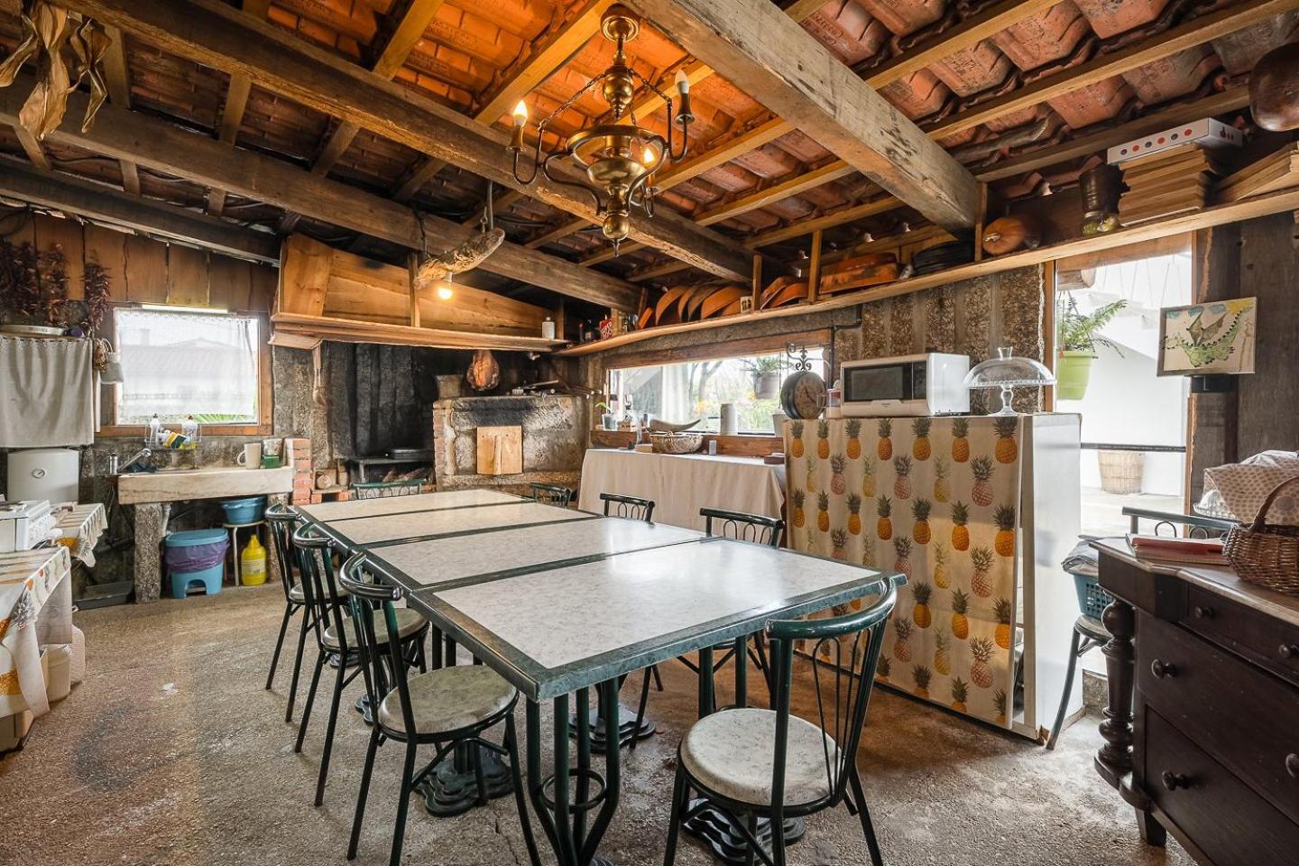 Retro-modern retreat in Esposende view 3