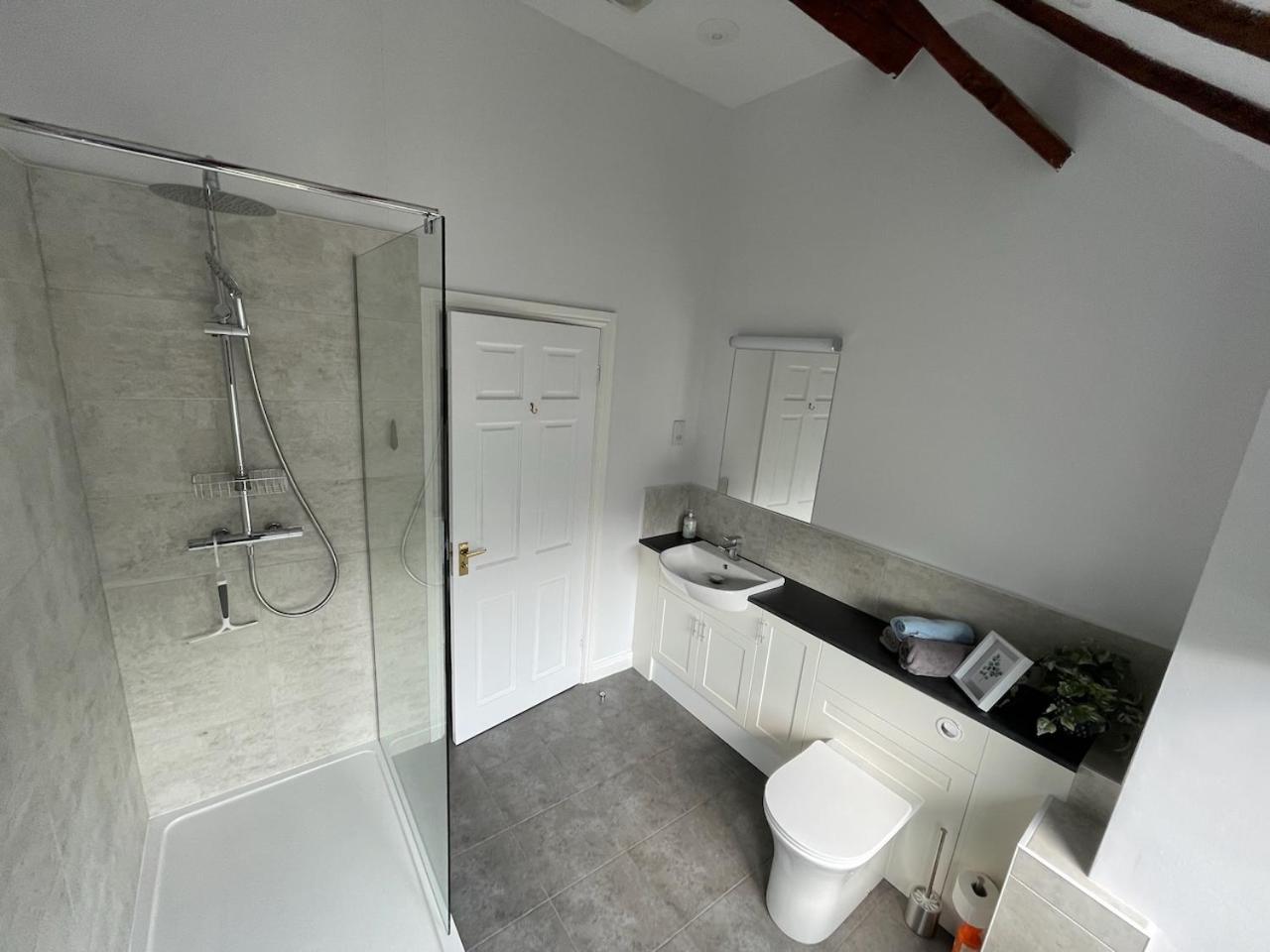 Beech Cottage cosy 7 bed sleeps 9 - dogs very welcome, photo 10