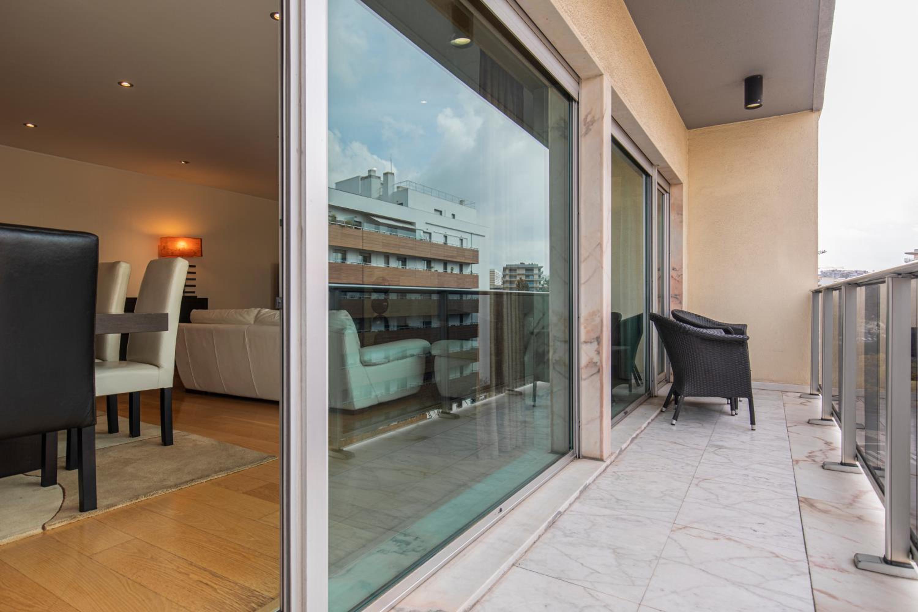 2 Bedroom Large apartment By Innkeeper