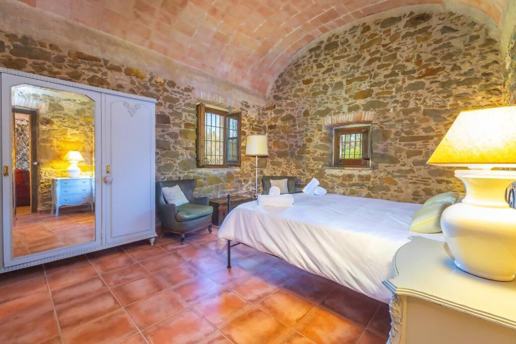 Masía con piscina en Costa Brava