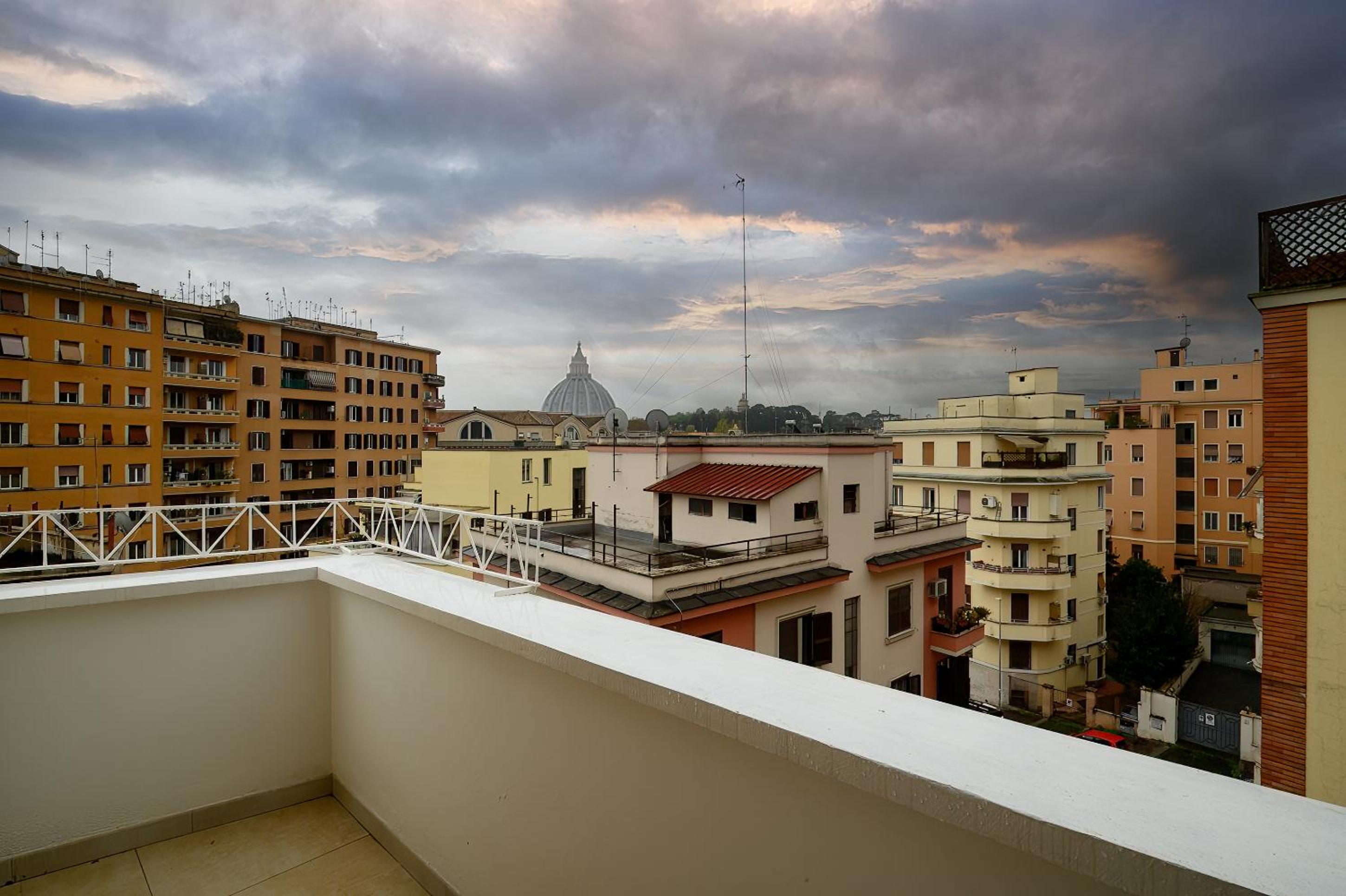D'Aquino Apartment St. Peter's