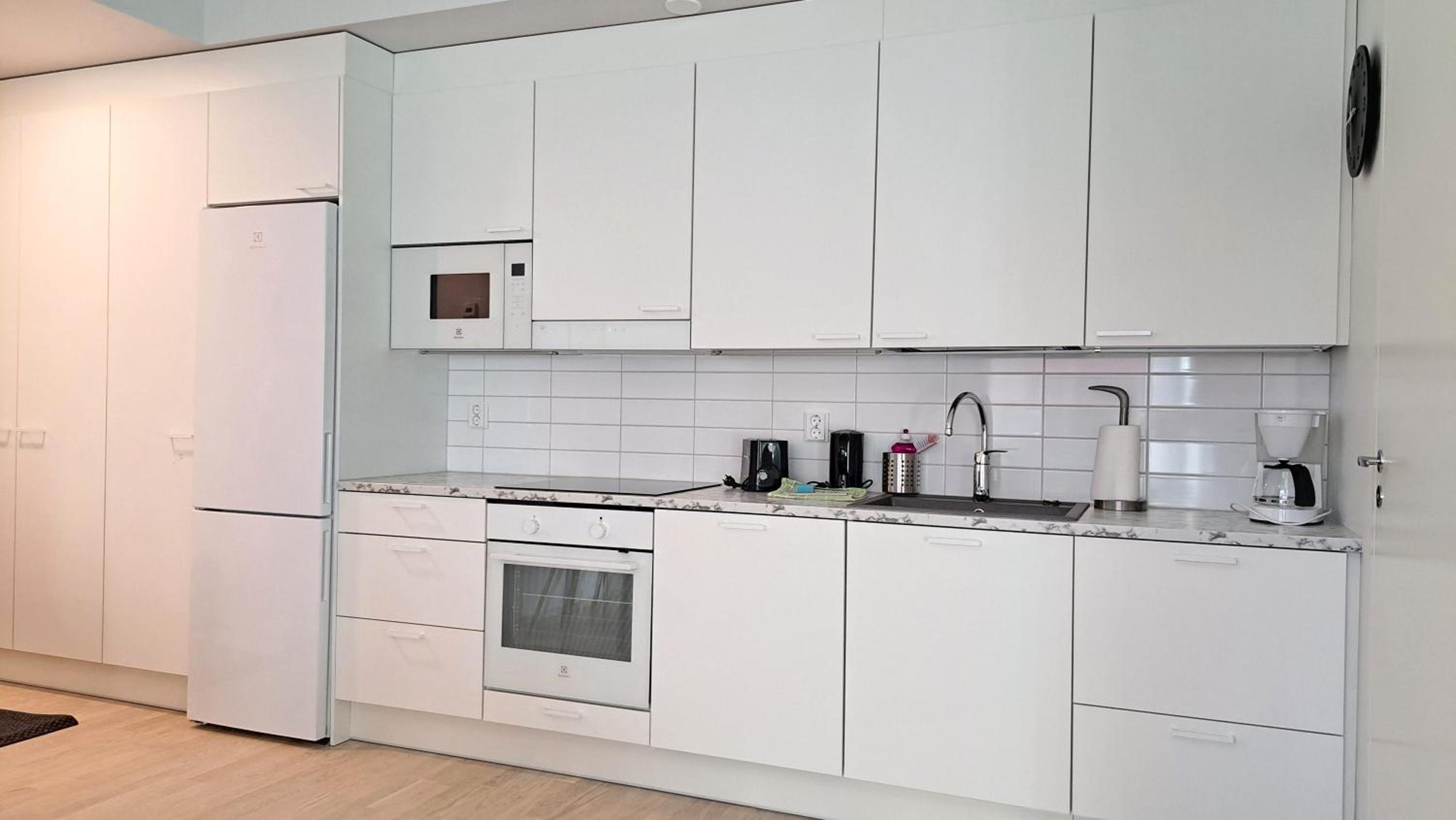 Kotimaailma Apartments, upea uusi kolmio terassilla, Tammela