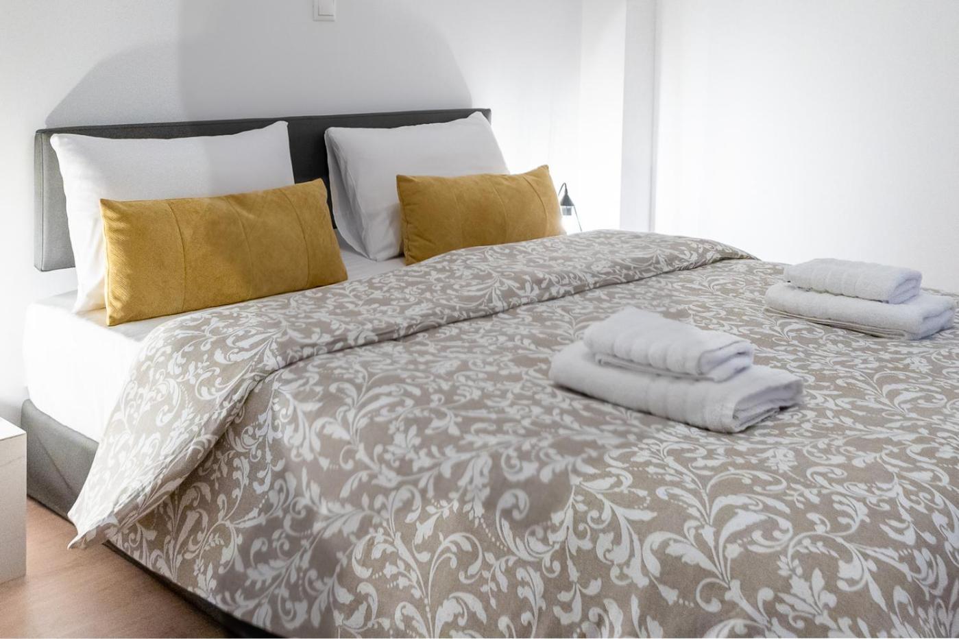 Elegant 3BR apartment in the heart of Athens (Form_19)