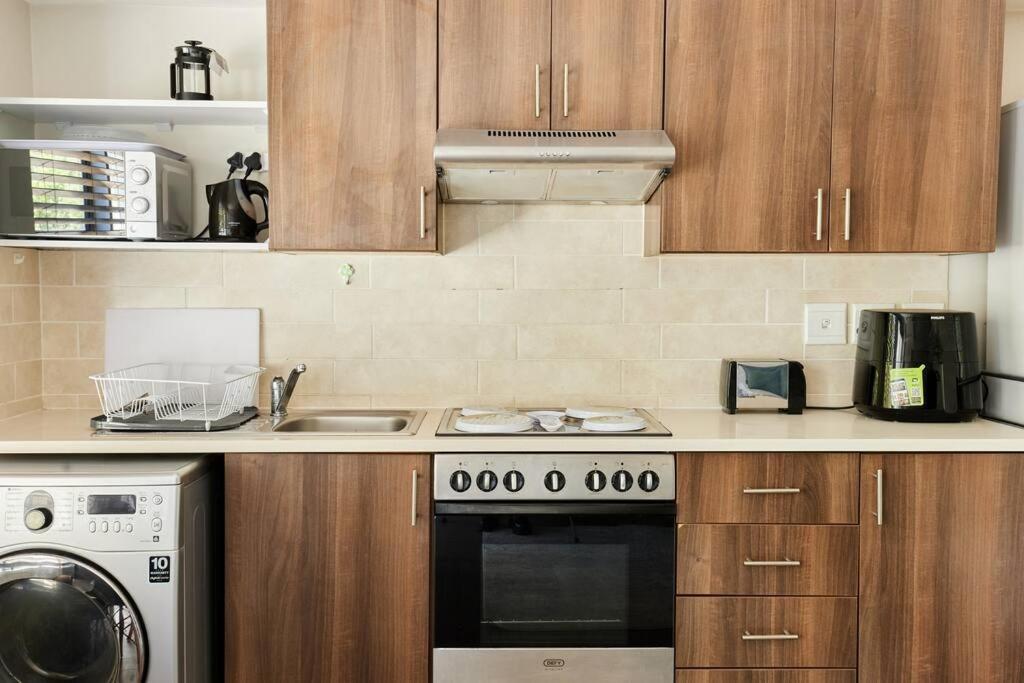 The Rondebosch Easy Living view 4