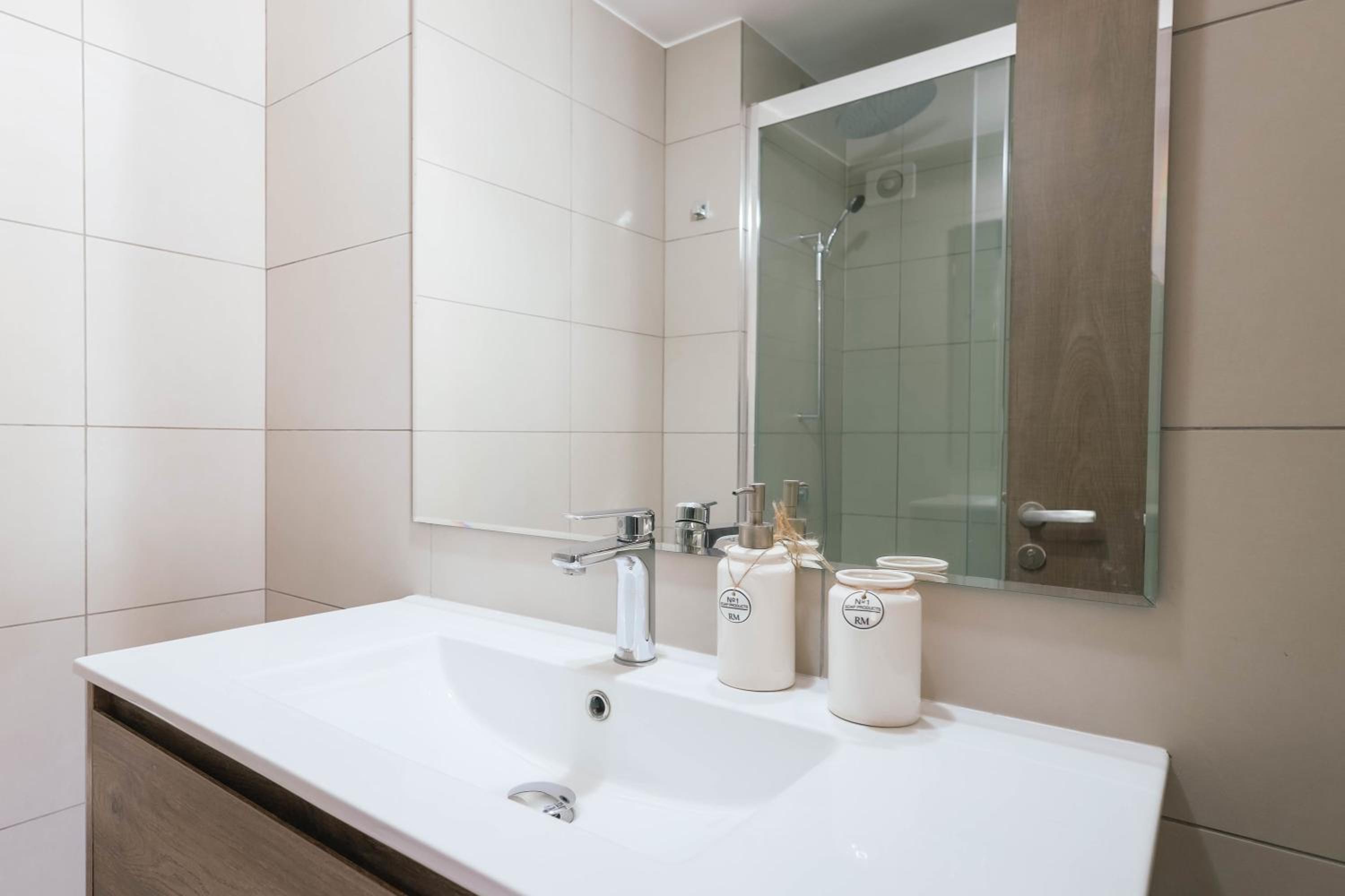 Holanda Grove 2D con AC & Wifi