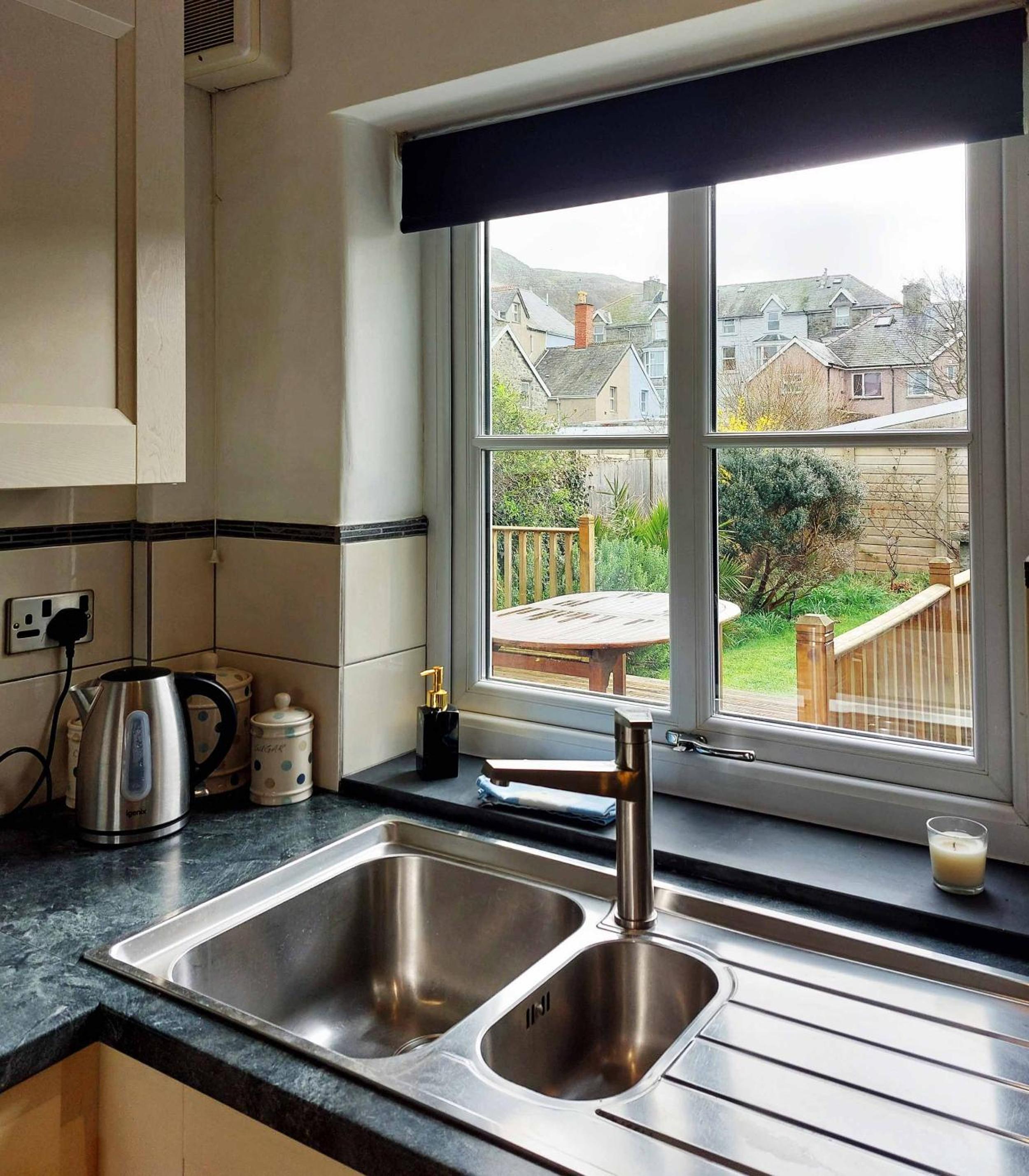 Garreg Wen - White Stone, family holiday home view 2