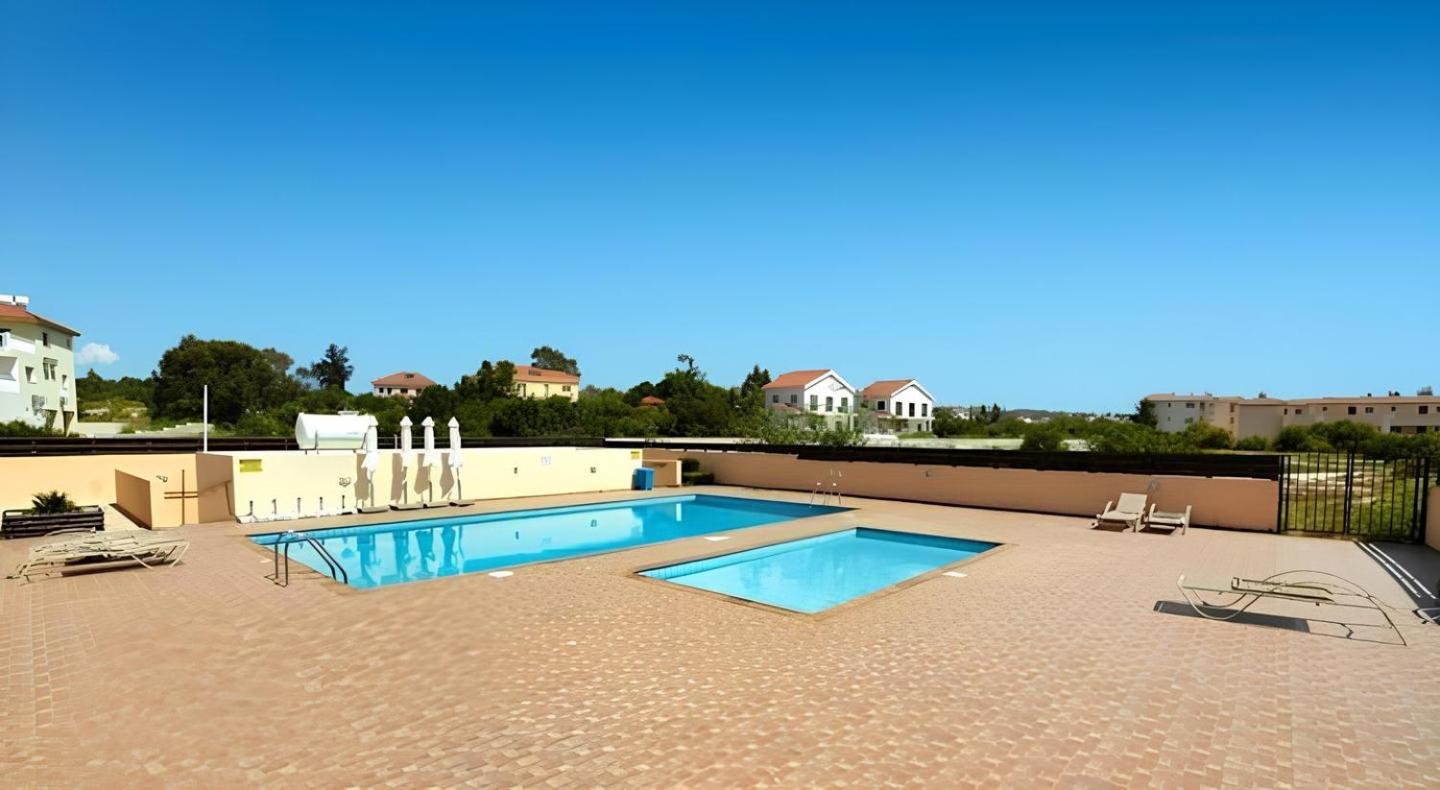 Nissi Golden Sands Privileges Apt