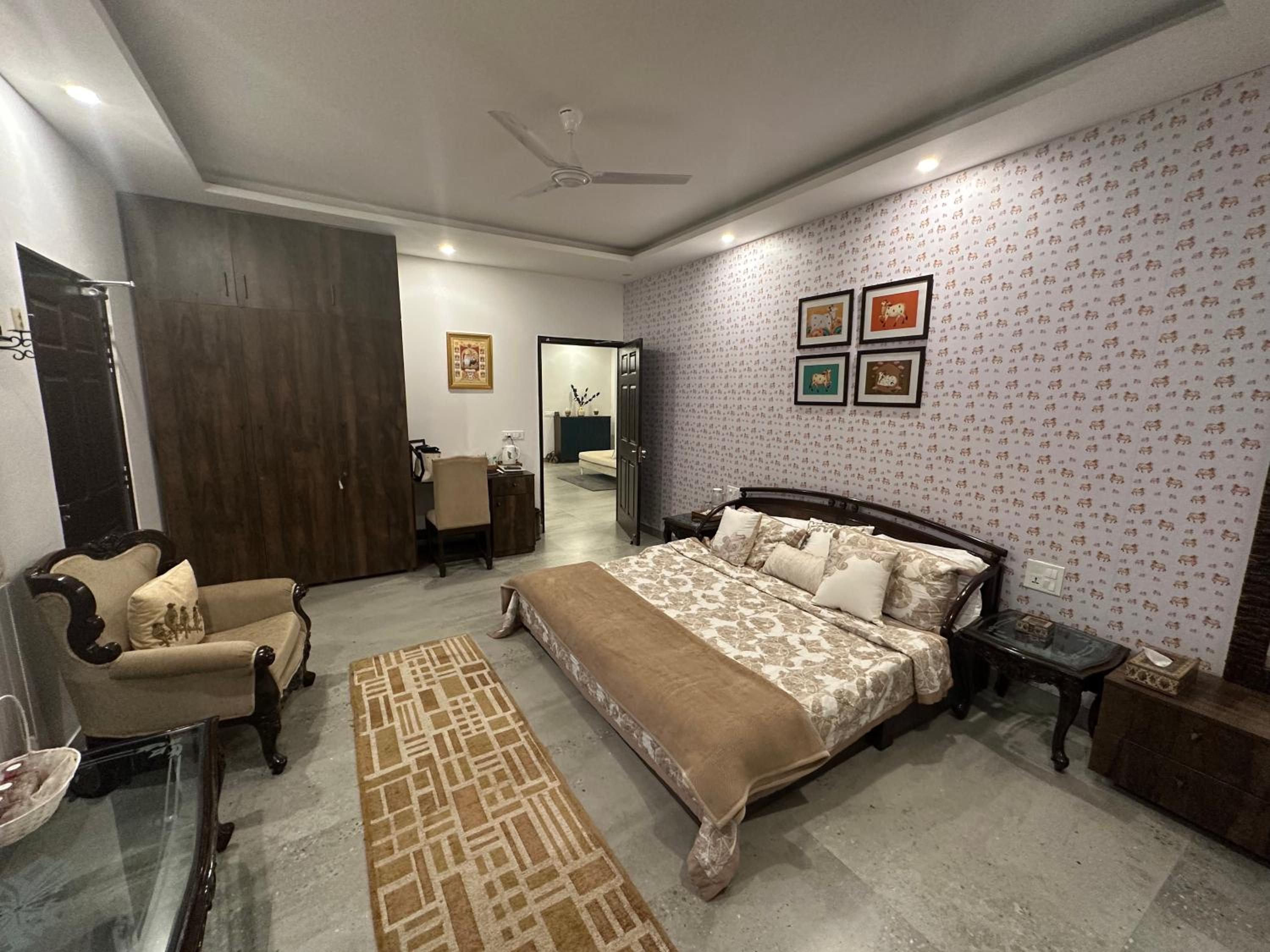 Luxurious Farmhouse with Pool outside Delhi view 2