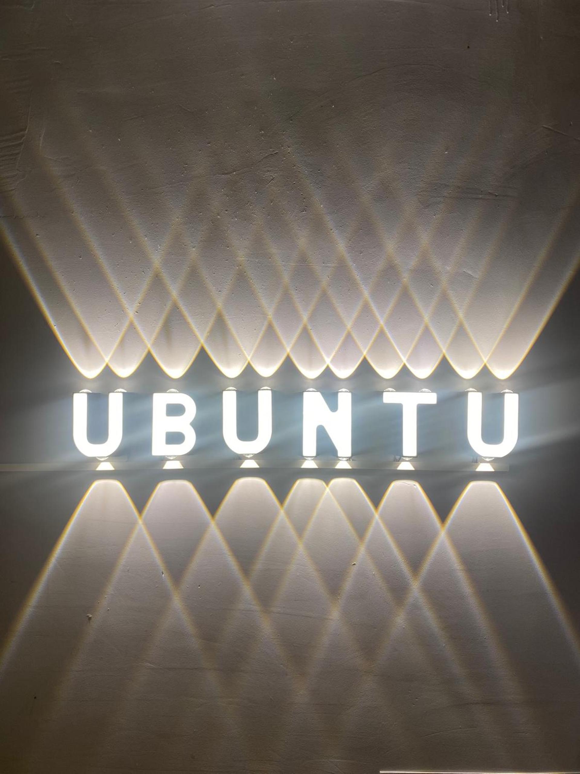 Ubuntu Hostel and Tour